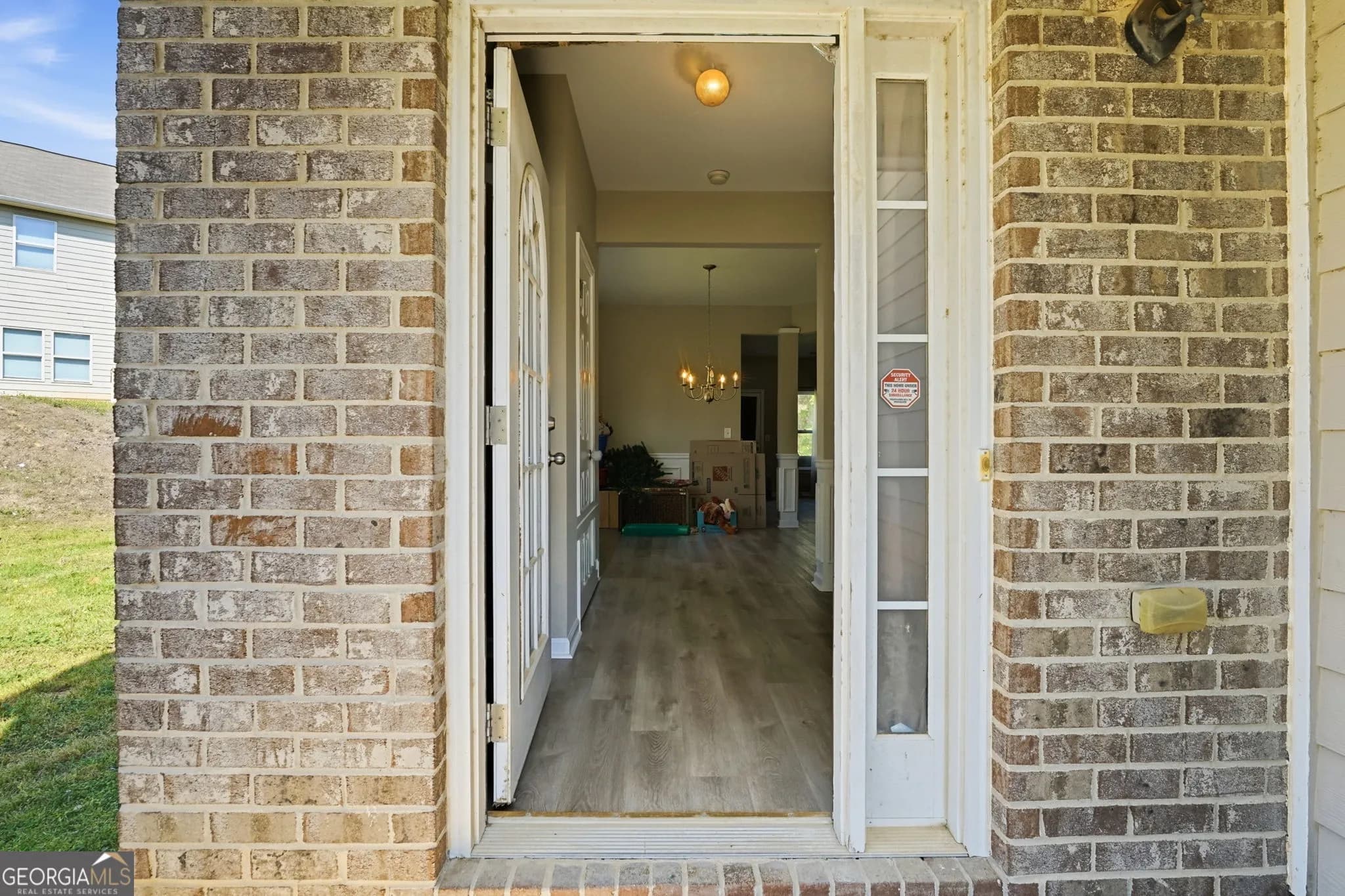 2415 Valley Creek Dr — photo 24 of 38