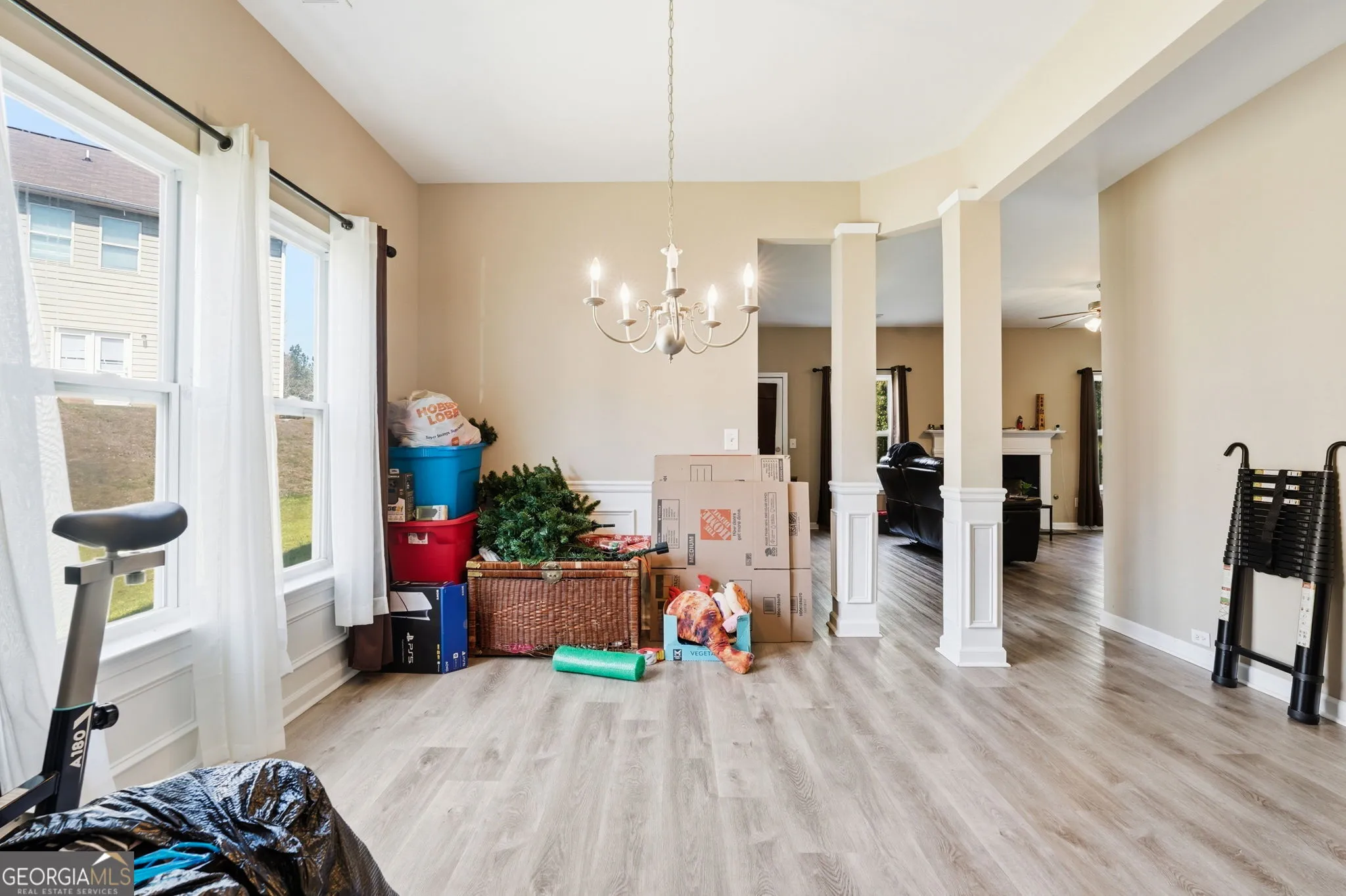2415 Valley Creek Dr — photo 34 of 38