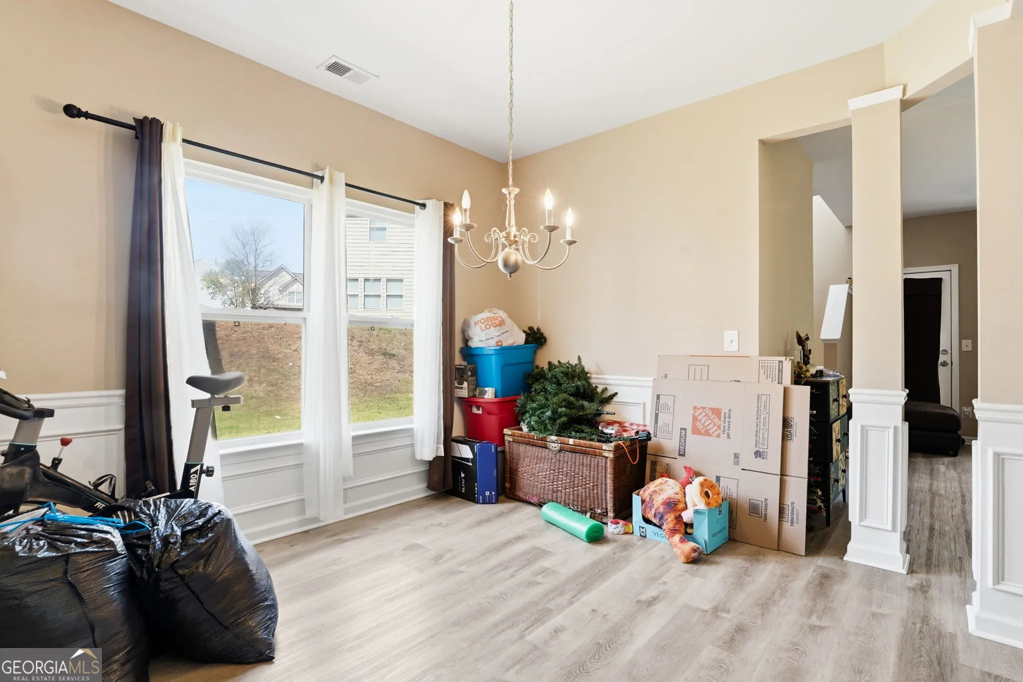 2415 Valley Creek Dr — photo 35 of 38
