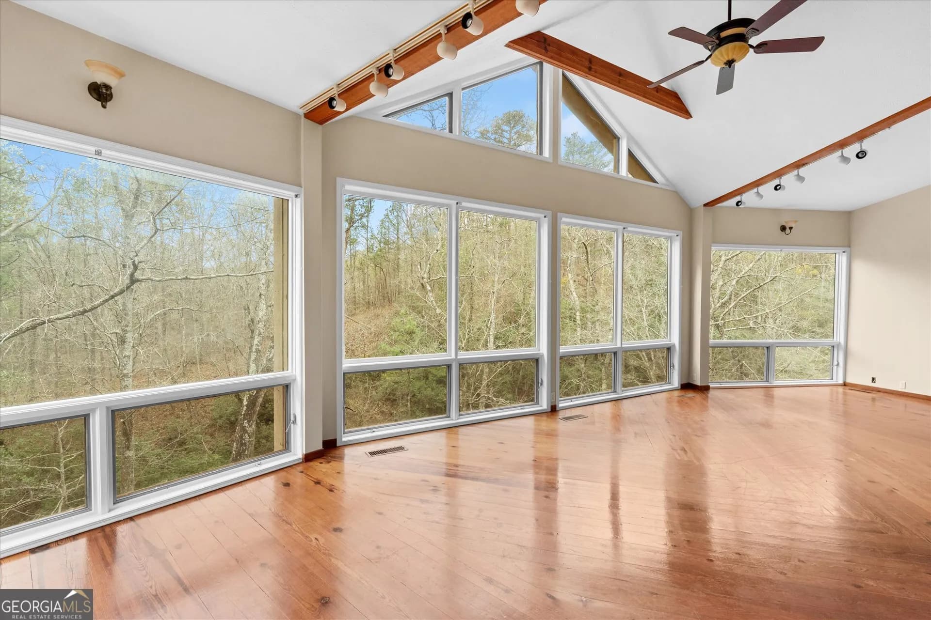 1290 Davis Rd — photo 20 of 53