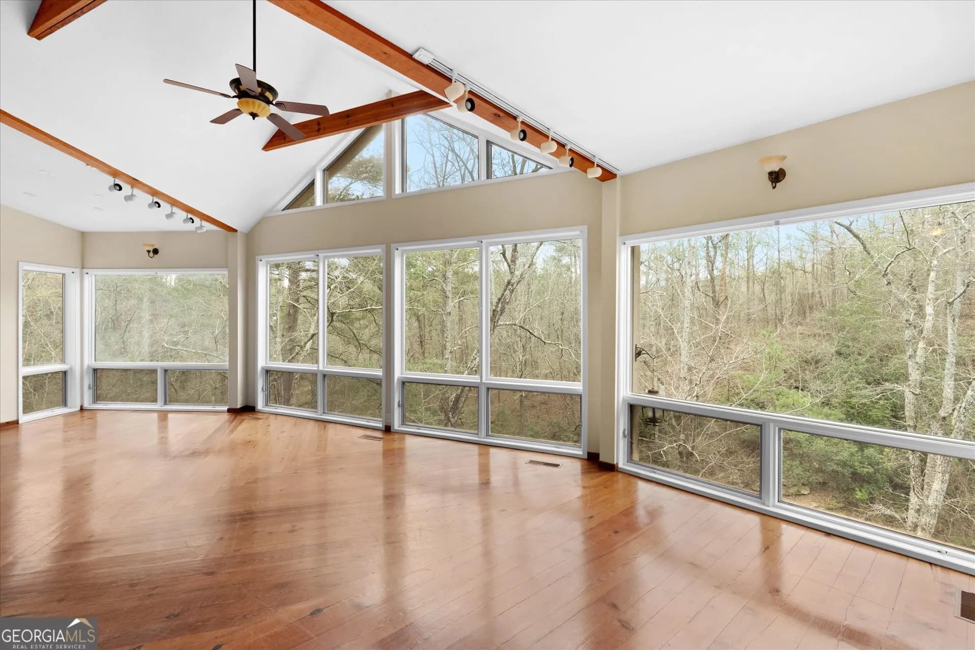 1290 Davis Rd — photo 19 of 53
