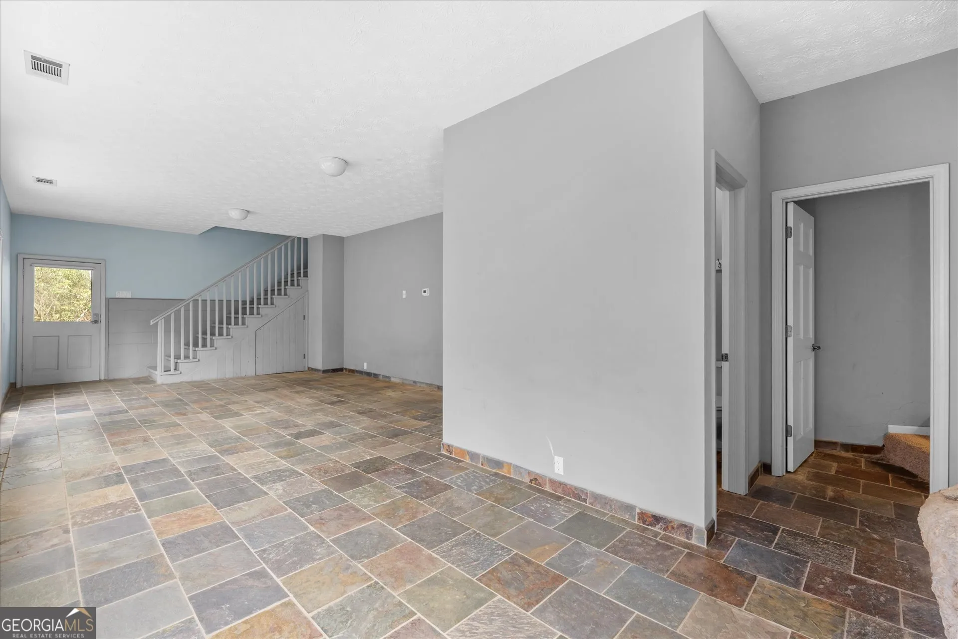 1290 Davis Rd — photo 44 of 53
