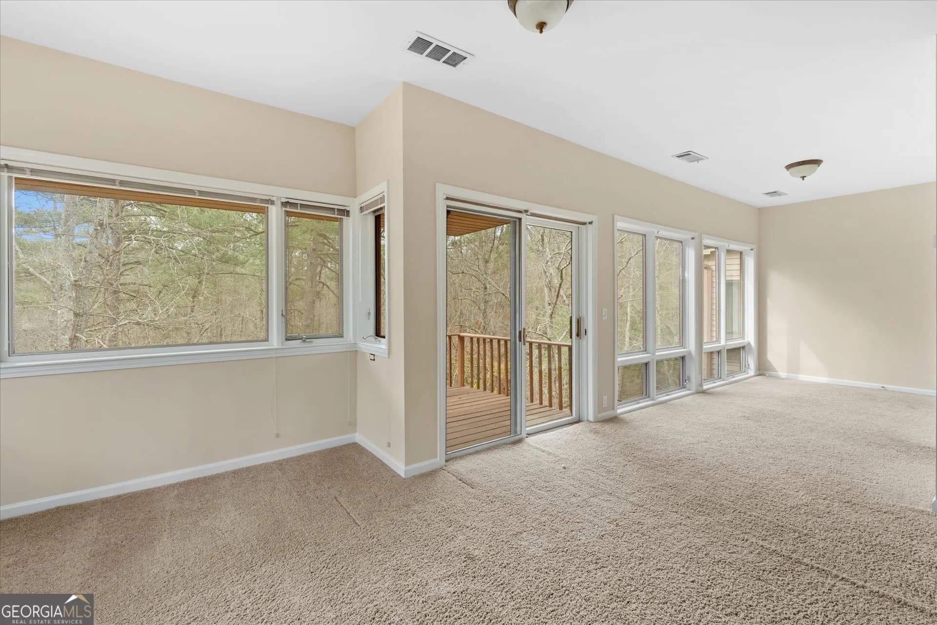 1290 Davis Rd — photo 34 of 53
