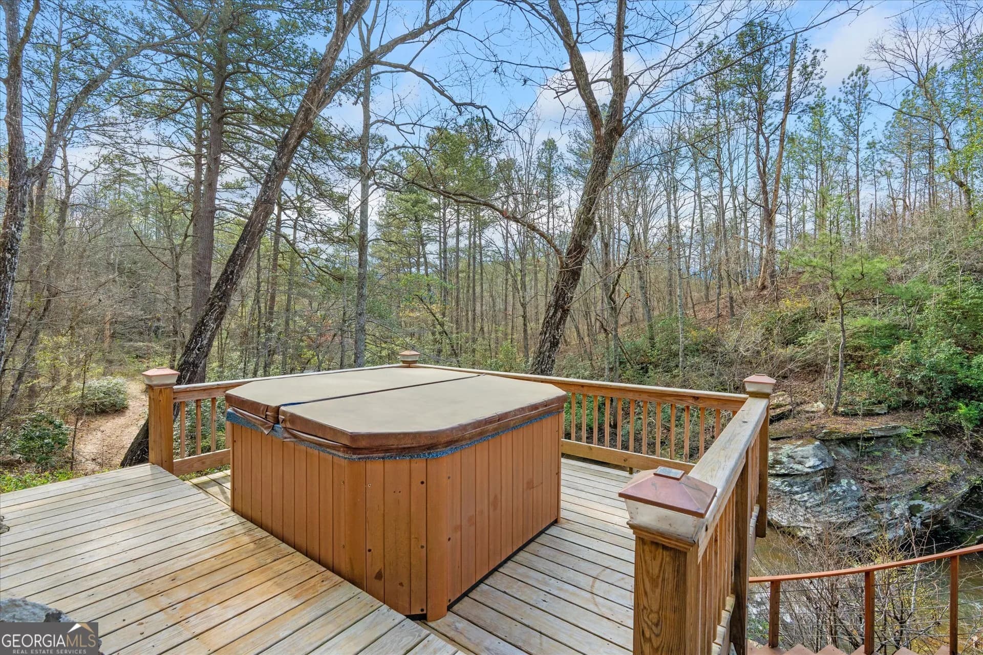 1290 Davis Rd — photo 3 of 53