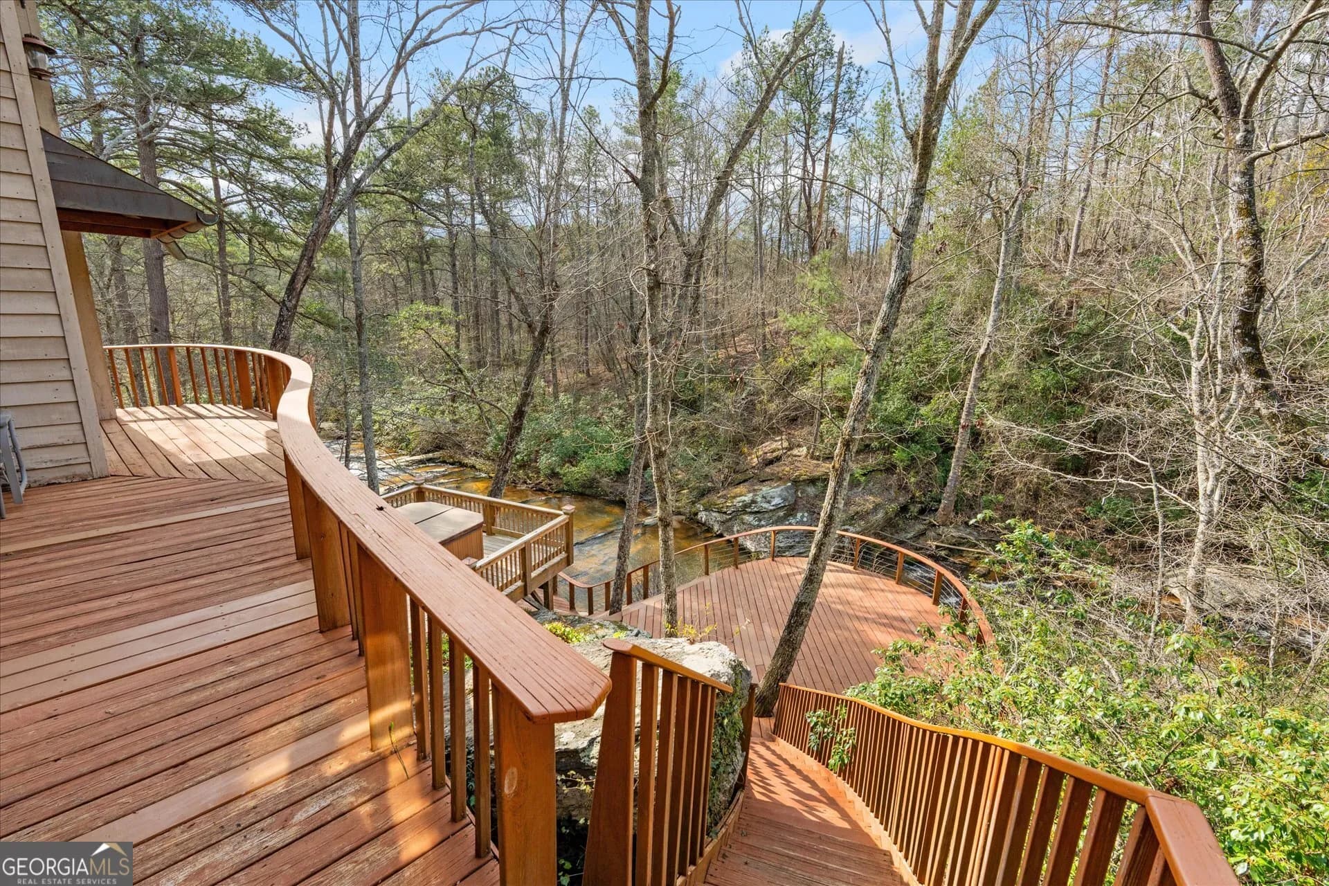 1290 Davis Rd — photo 7 of 53