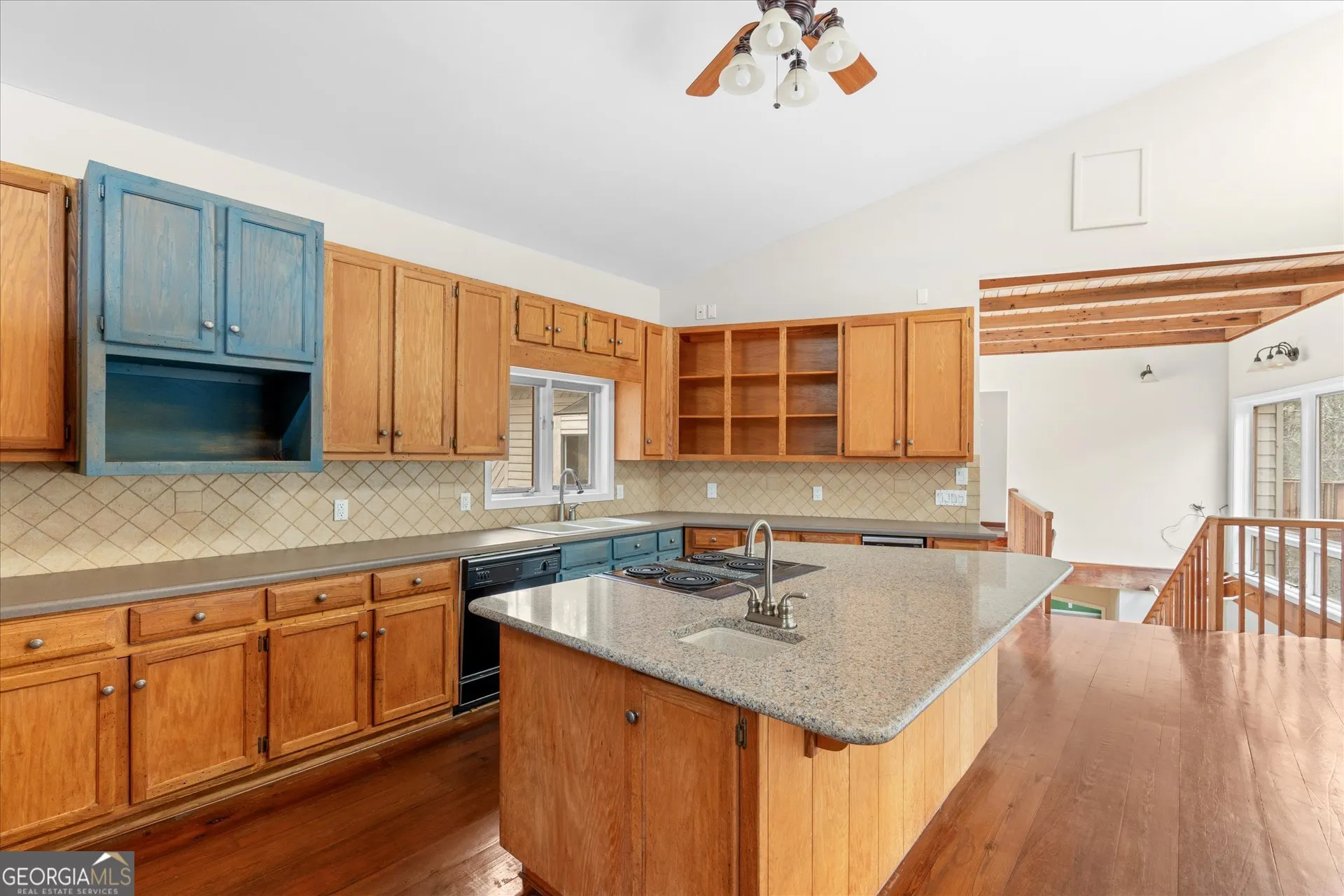 1290 Davis Rd — photo 25 of 53