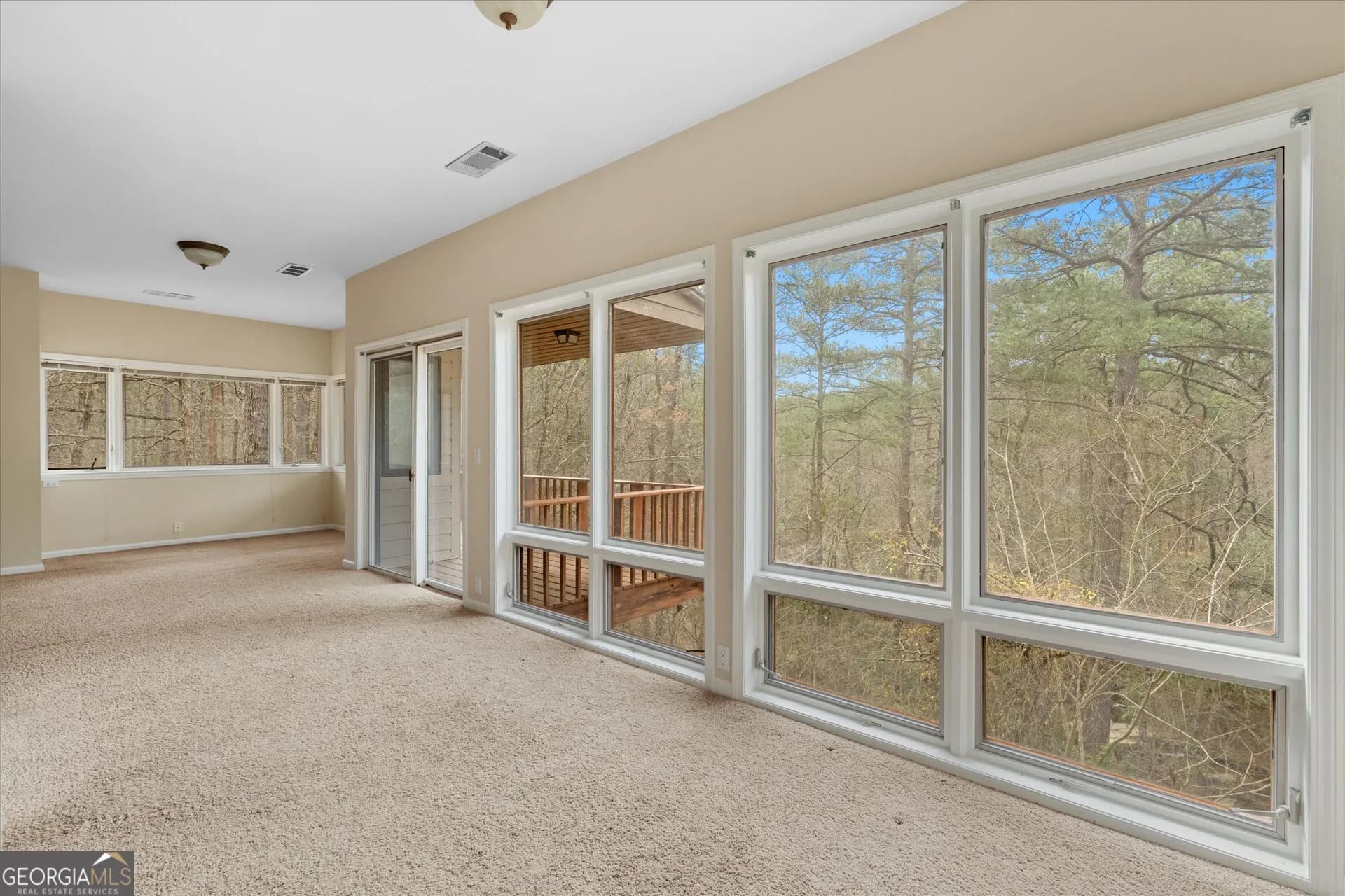 1290 Davis Rd — photo 33 of 53