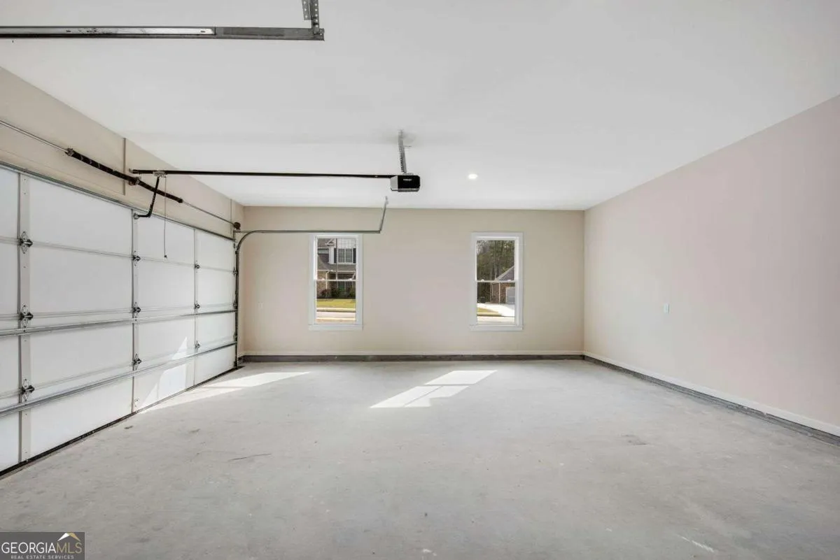 402 Manchester Ln — photo 42 of 63