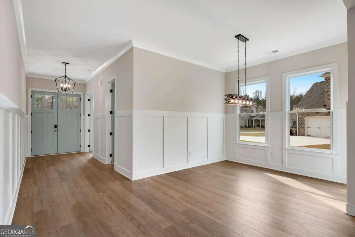 402 Manchester Ln — photo 46 of 63