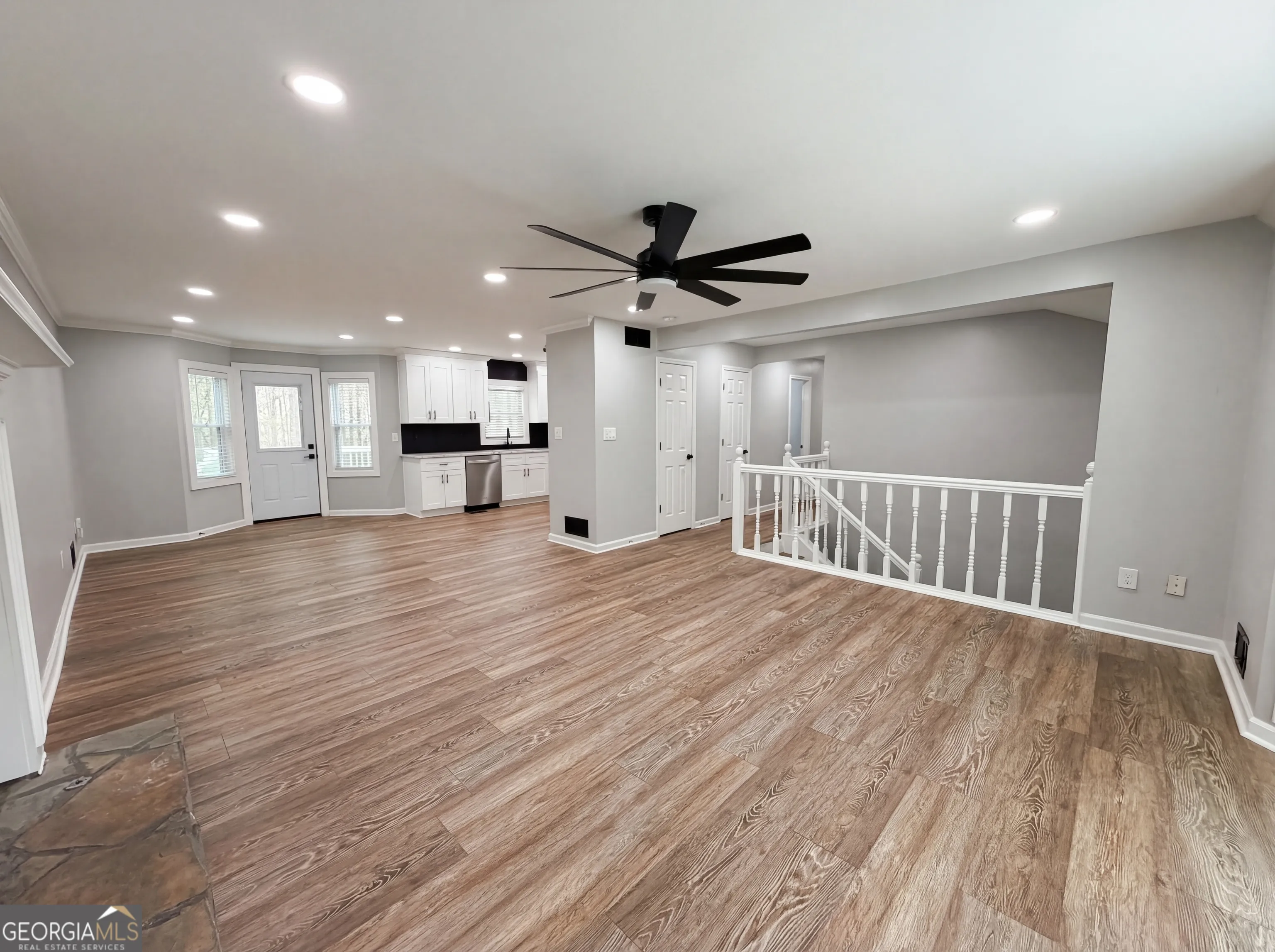 111 David Ct — photo 3 of 25