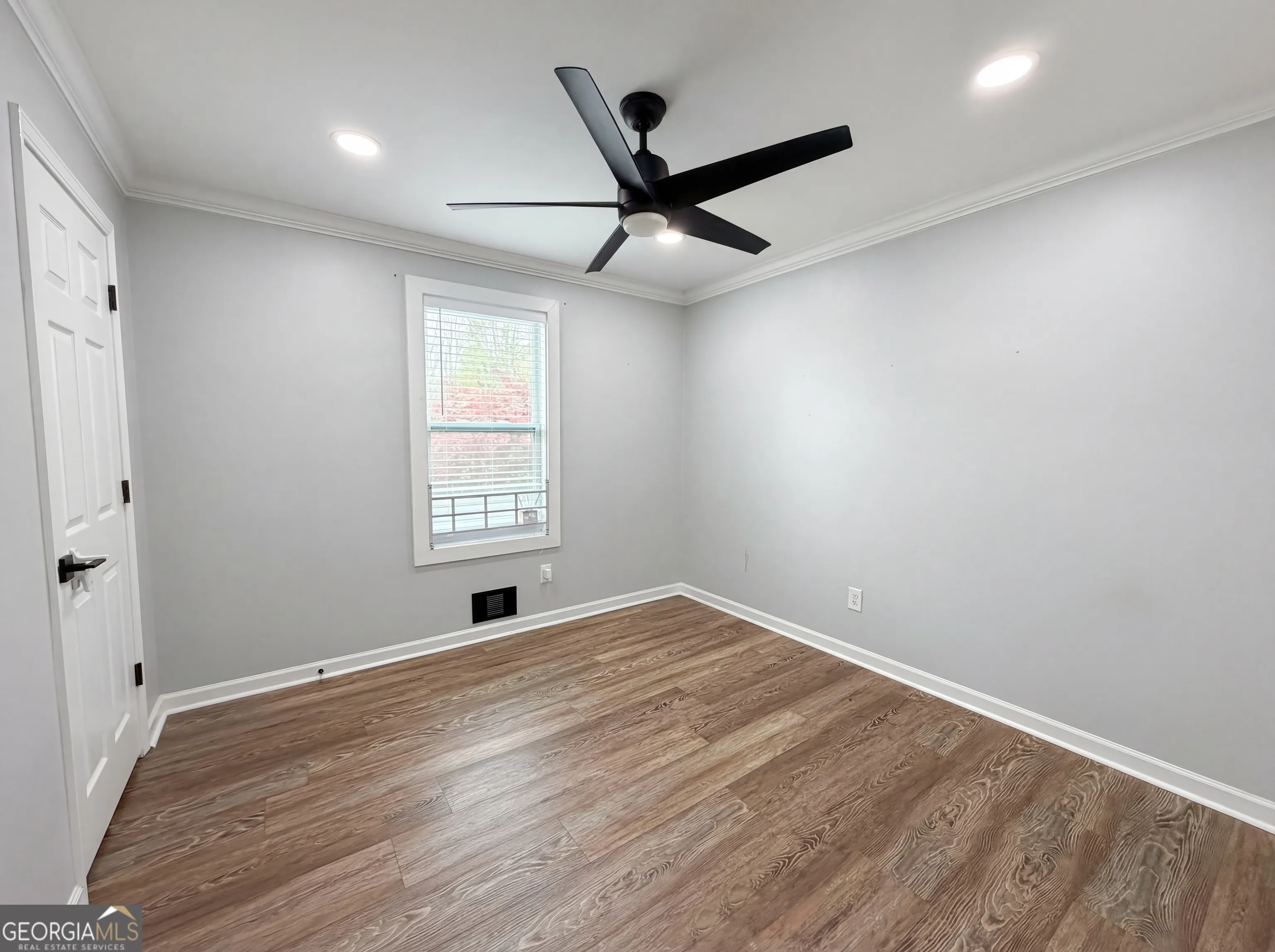 111 David Ct — photo 7 of 25