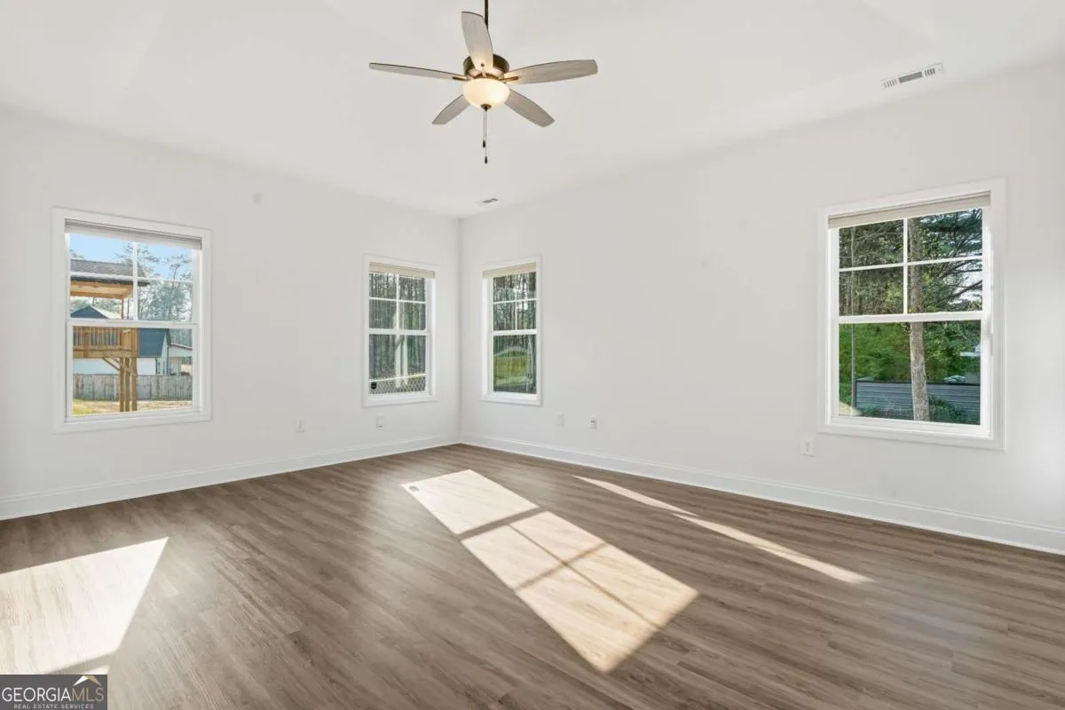 3981 Mckown Rd — photo 11 of 42