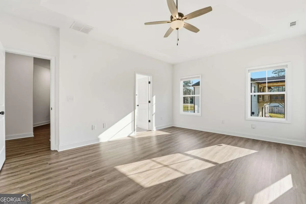 3981 Mckown Rd — photo 12 of 42
