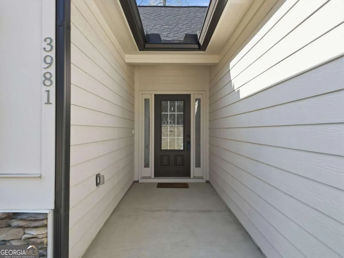 3981 Mckown Rd — photo 13 of 42