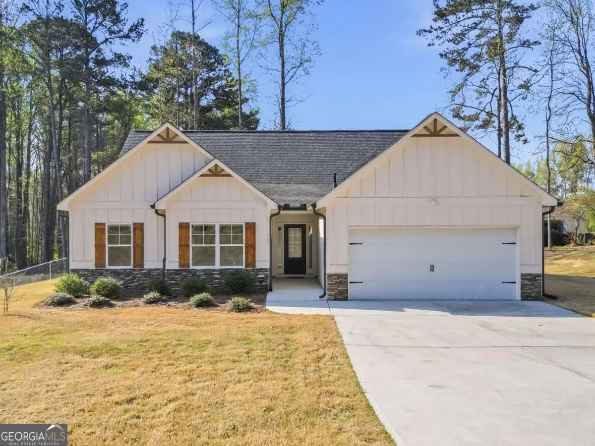 3981 Mckown Rd, Douglasville