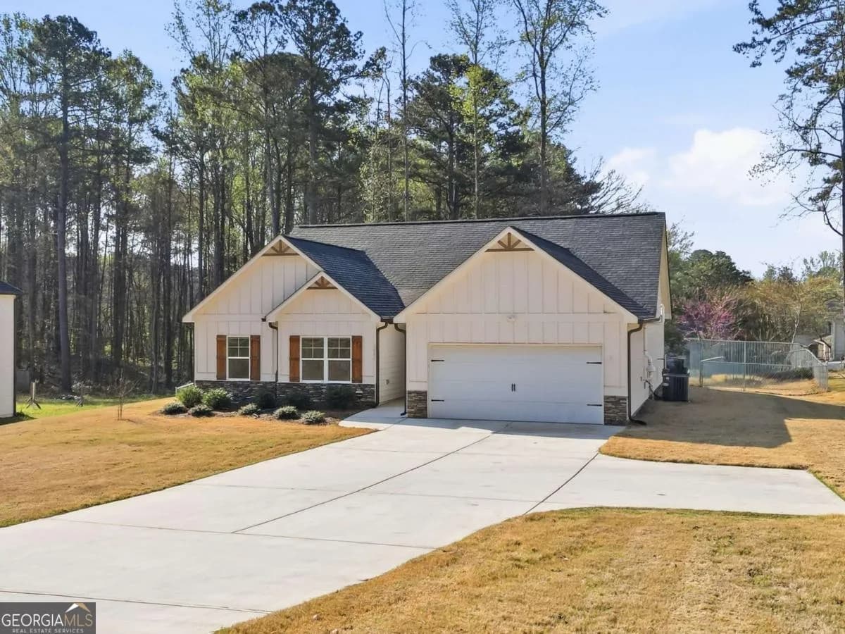 3981 Mckown Rd — photo 2 of 42