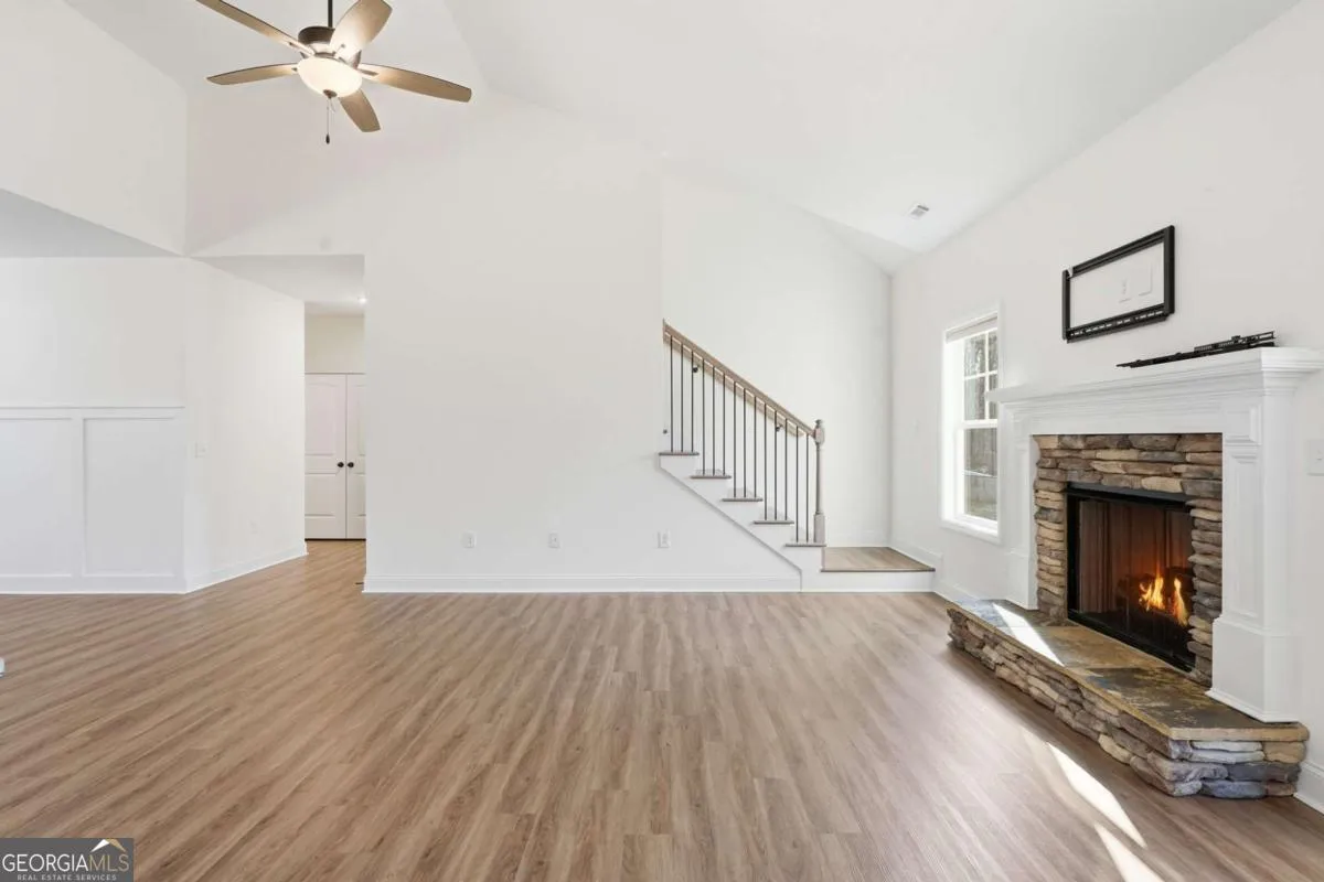 3981 Mckown Rd — photo 10 of 42
