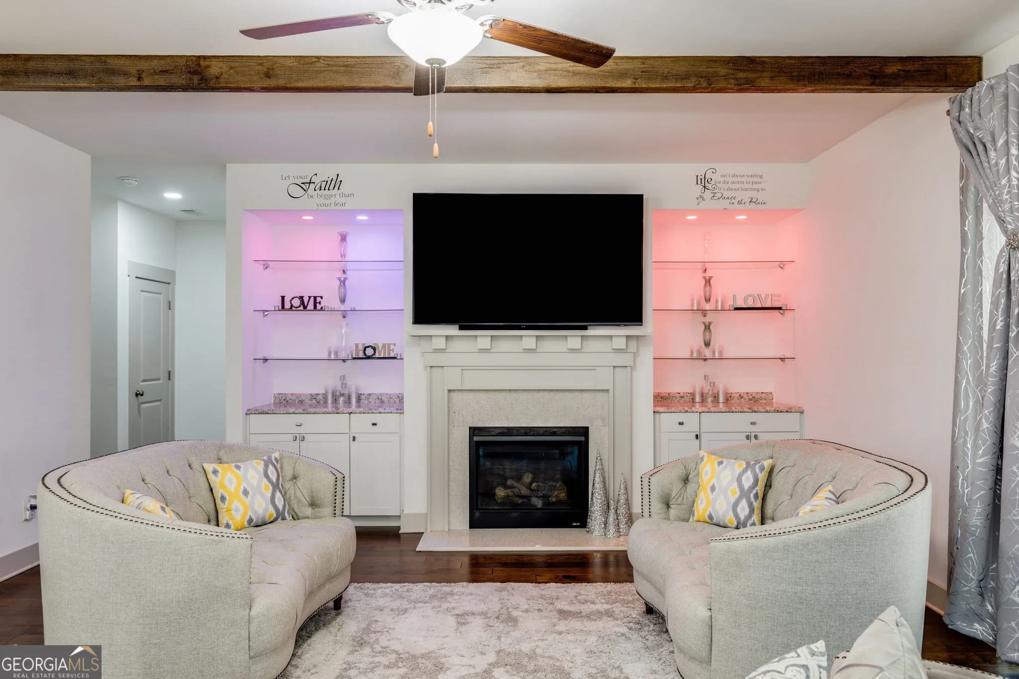 245 Crestbrook Ln — photo 4 of 47