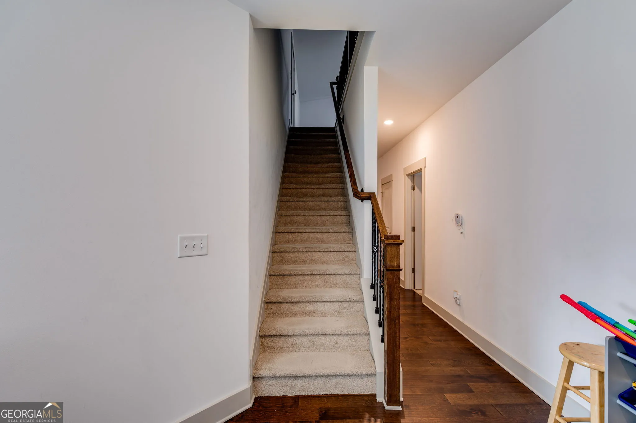 245 Crestbrook Ln — photo 30 of 47
