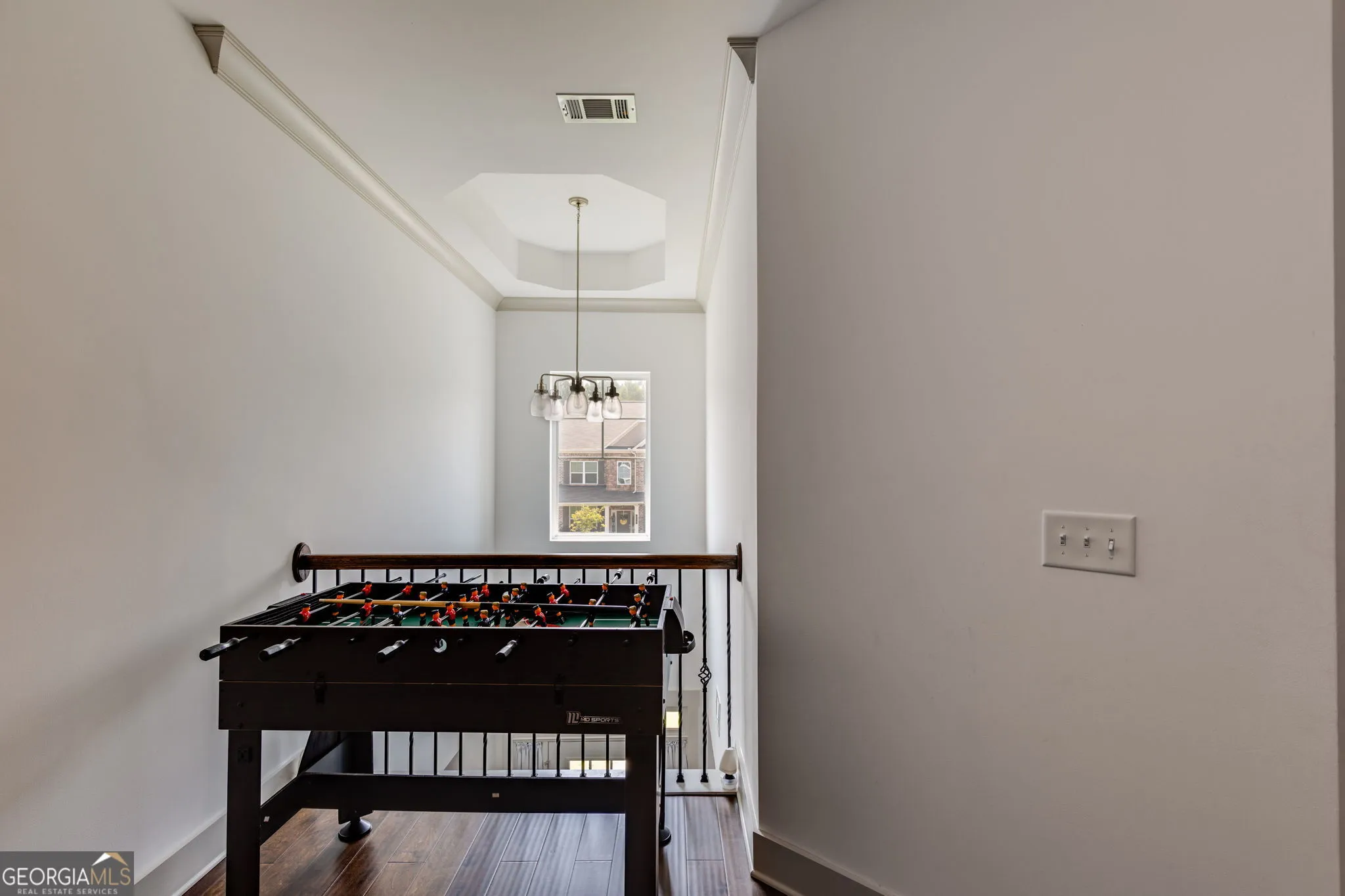 245 Crestbrook Ln — photo 29 of 47