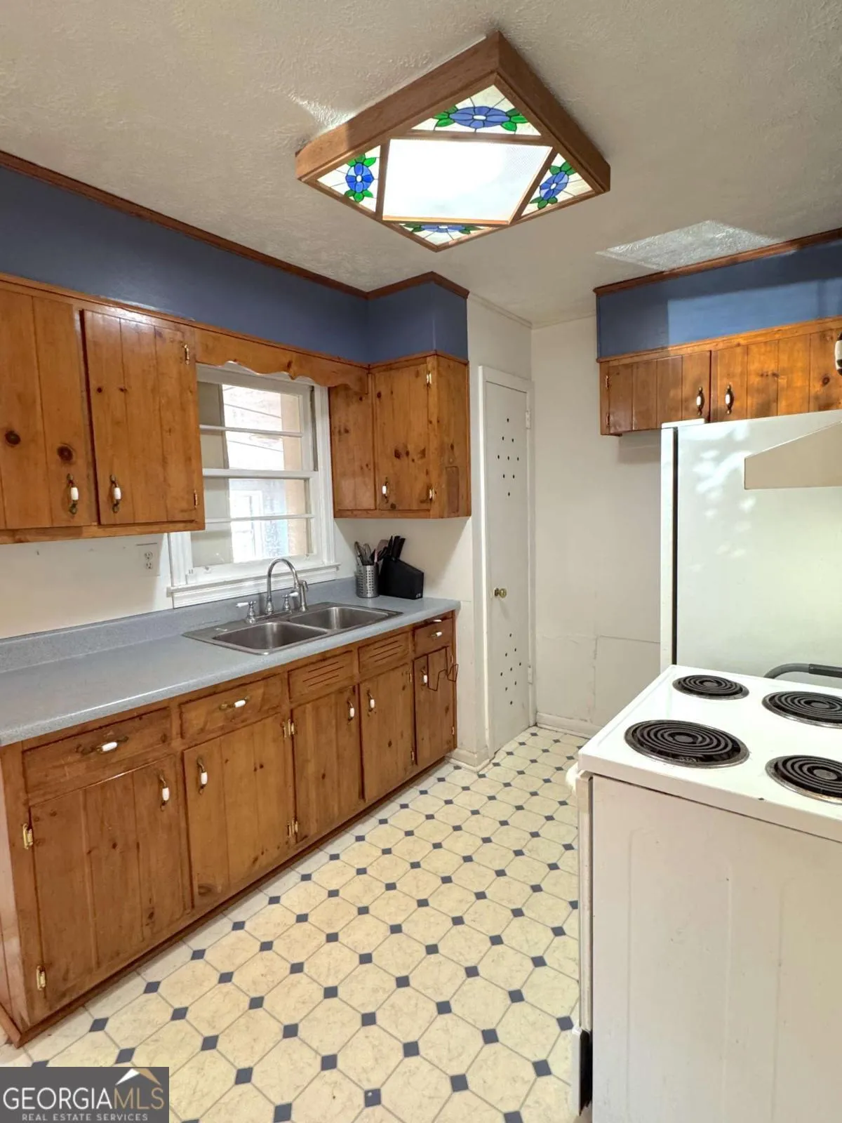 6383 Arthur Dr — photo 5 of 58