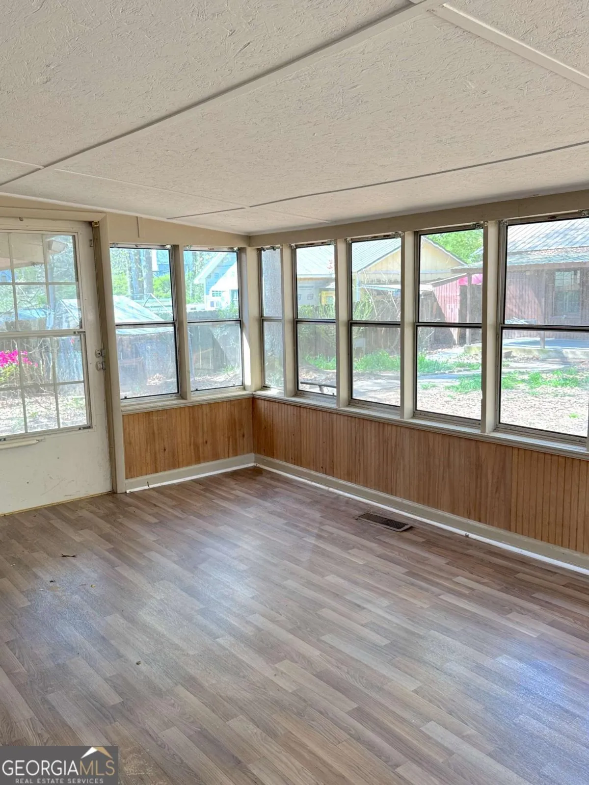 6383 Arthur Dr — photo 27 of 58