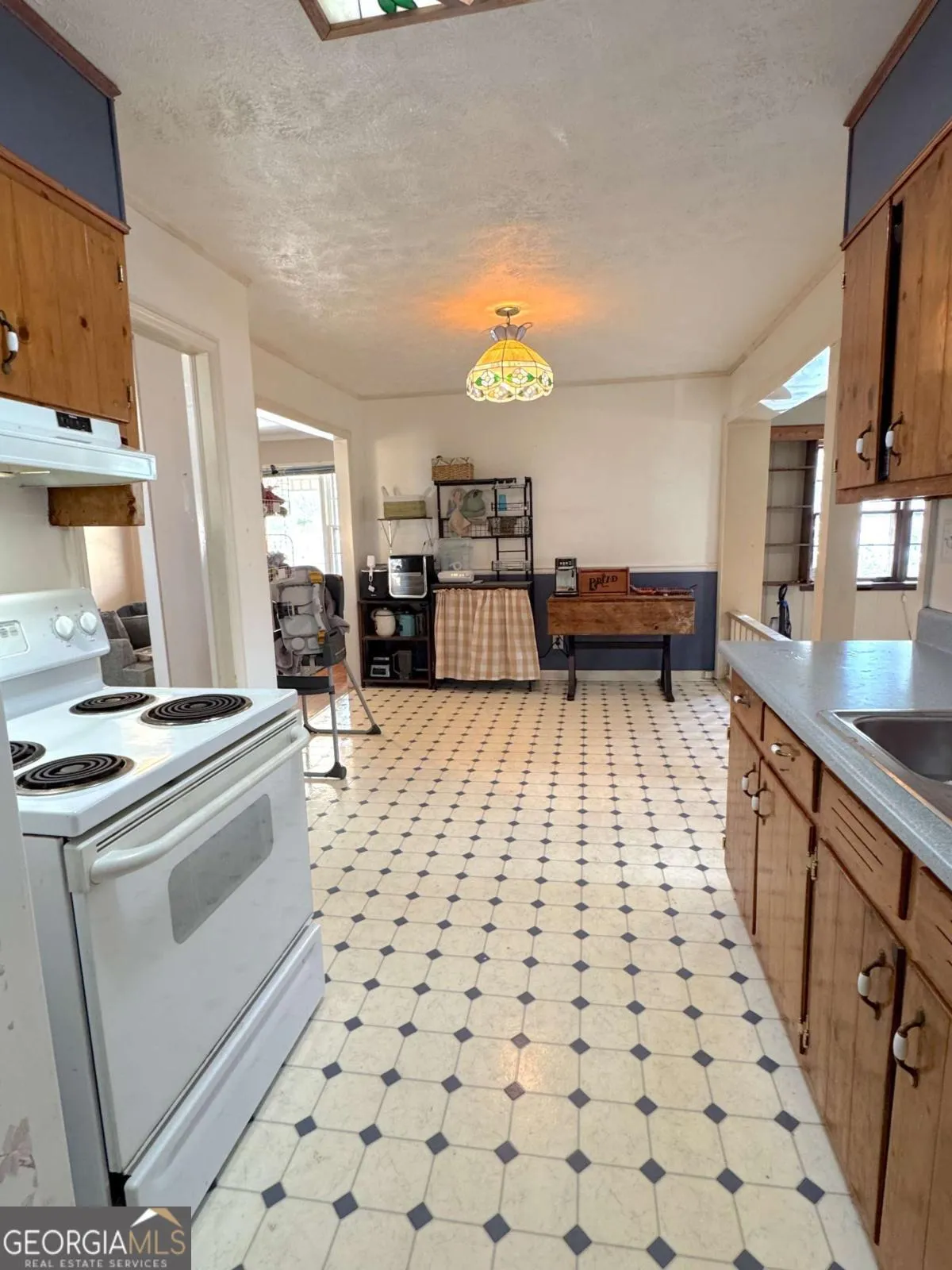 6383 Arthur Dr — photo 4 of 58