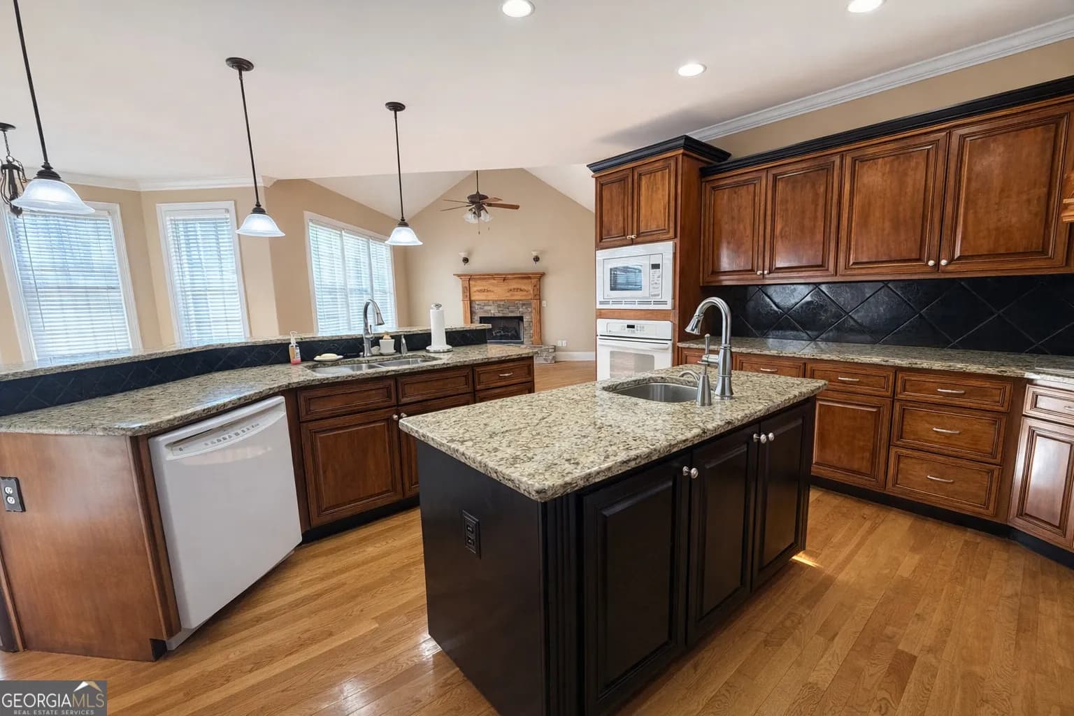 5660 Knotty Ridge Dr — photo 6 of 52