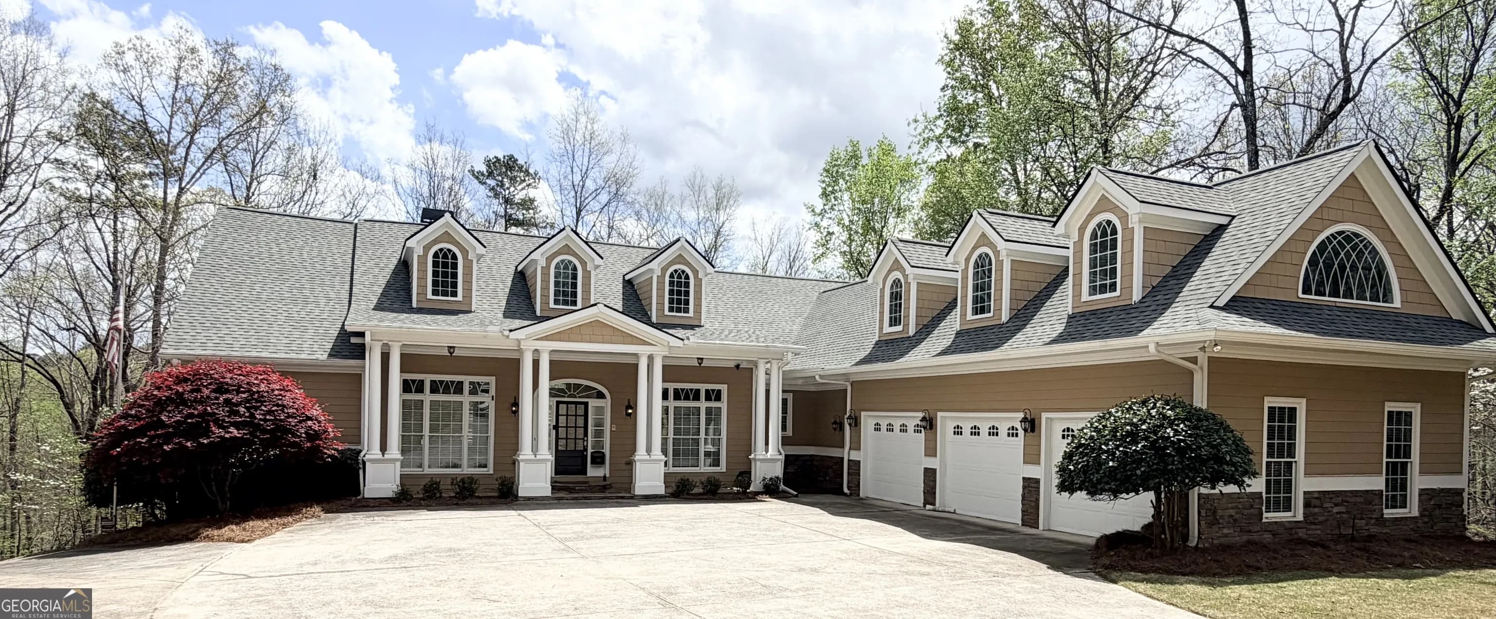 5660 Knotty Ridge Dr, Douglasville