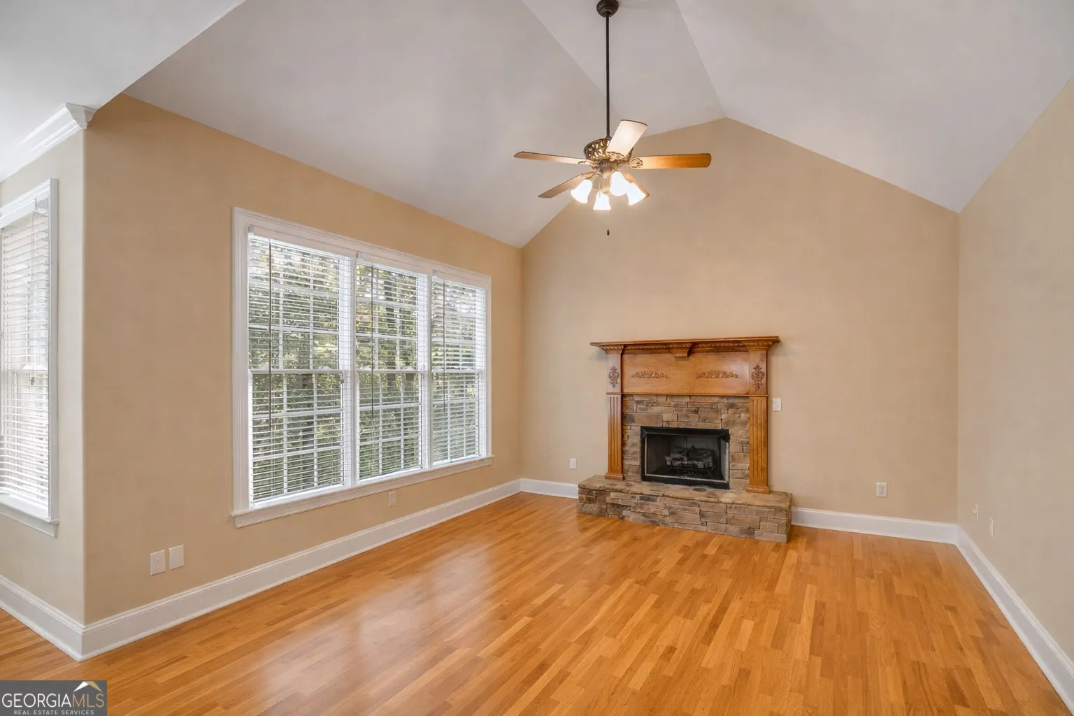 5660 Knotty Ridge Dr — photo 3 of 52