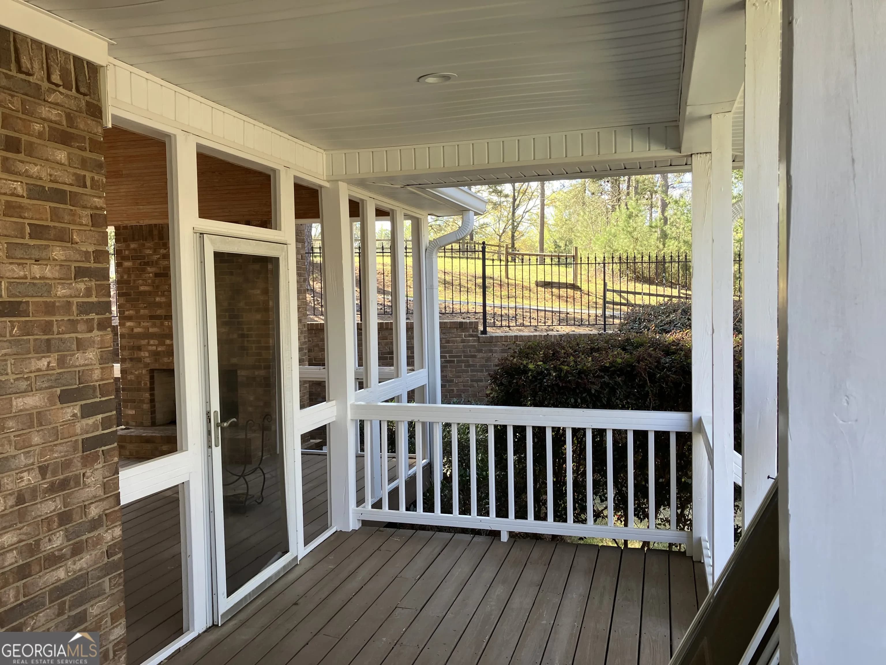 5039 Liberty Rd — photo 17 of 73
