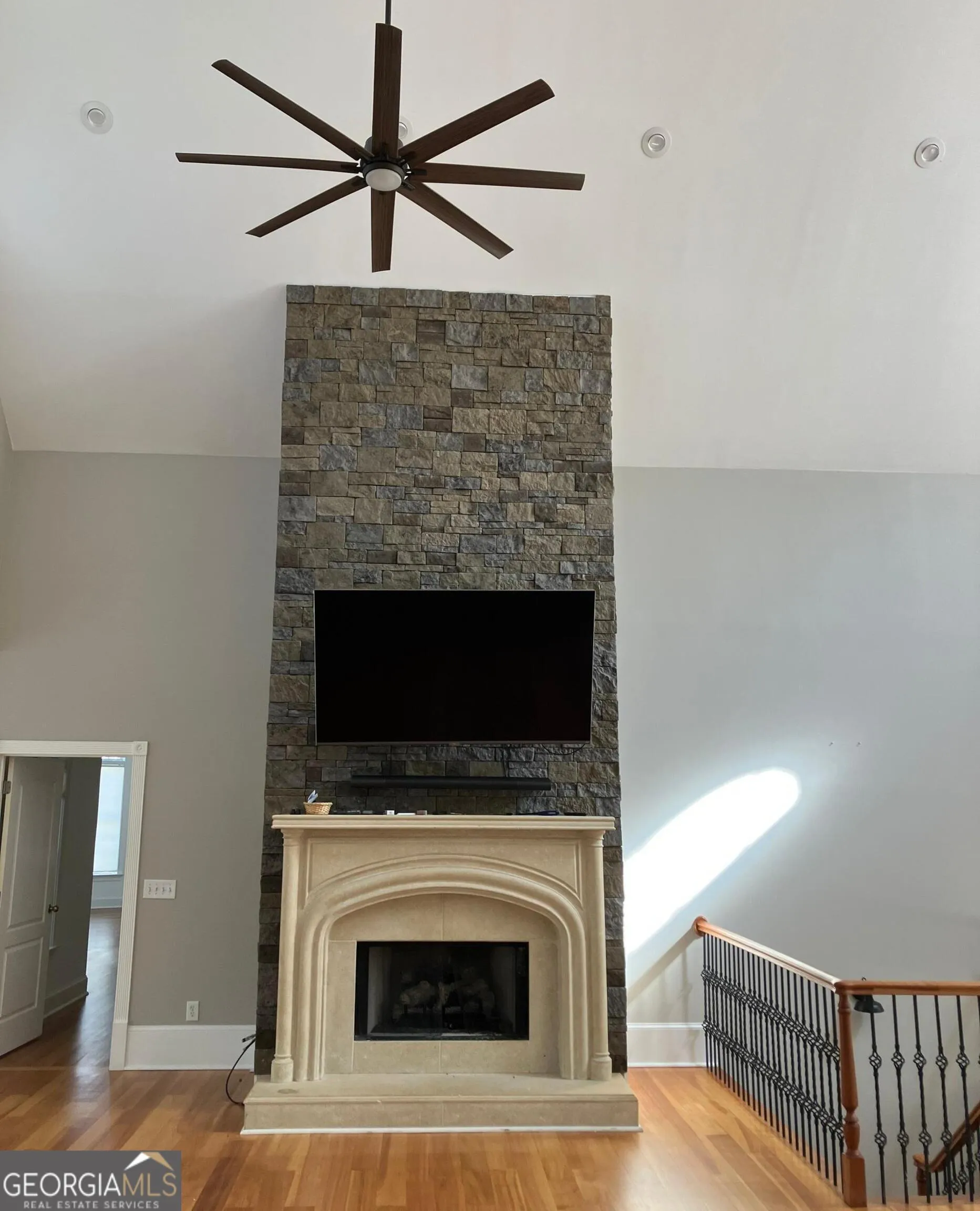 5039 Liberty Rd — photo 11 of 73