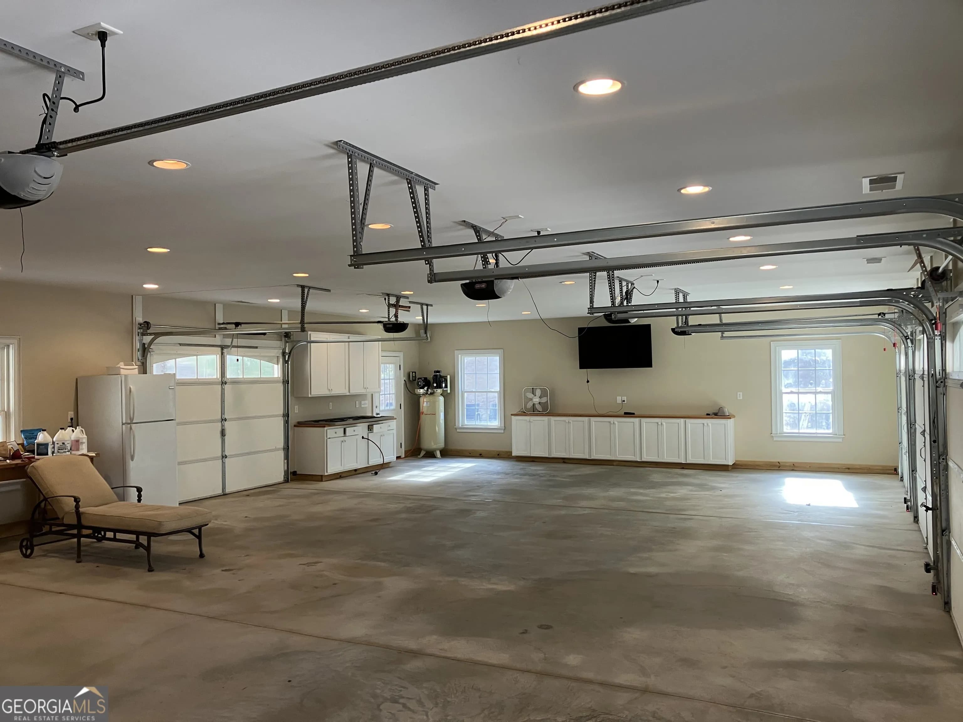 5039 Liberty Rd — photo 54 of 73