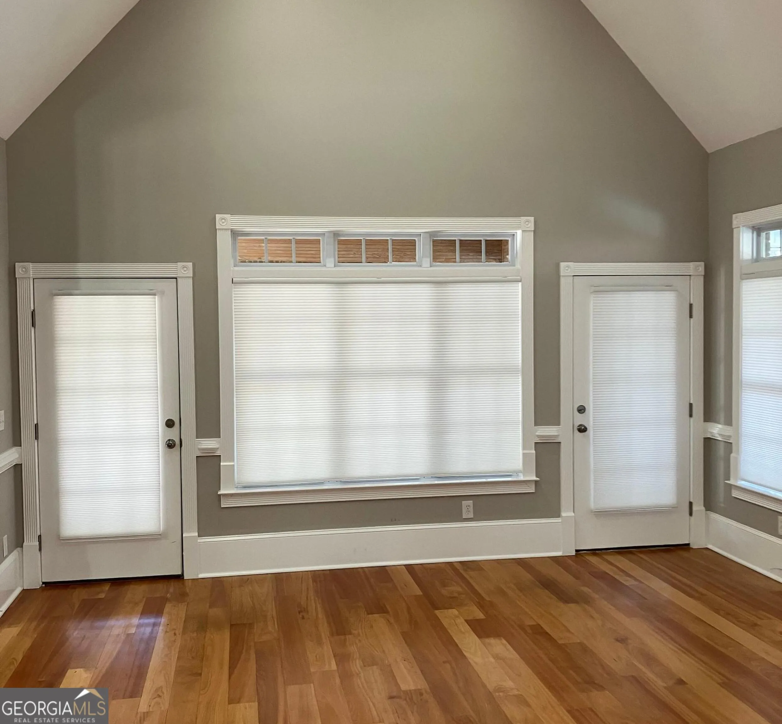 5039 Liberty Rd — photo 13 of 73