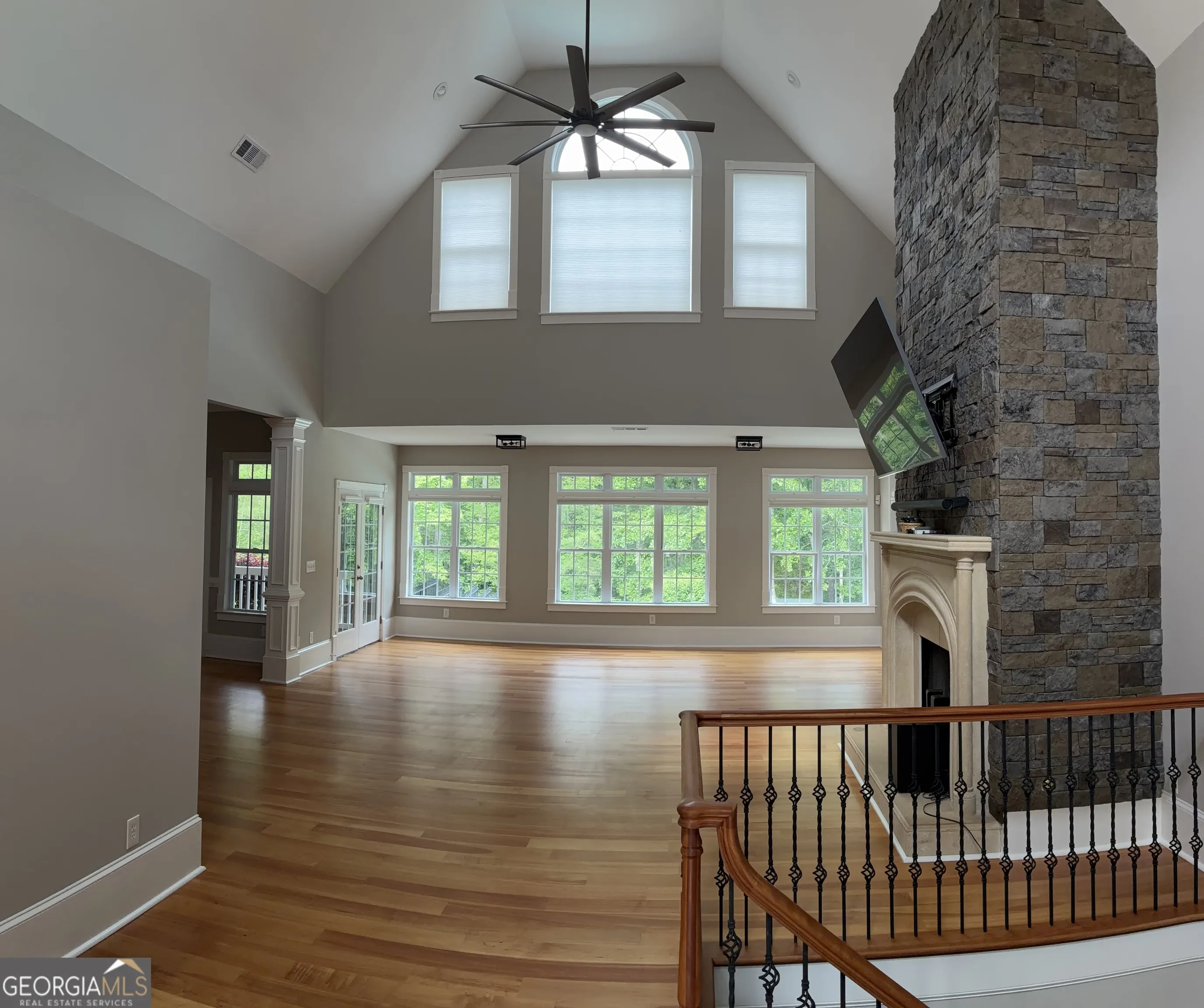5039 Liberty Rd — photo 8 of 73