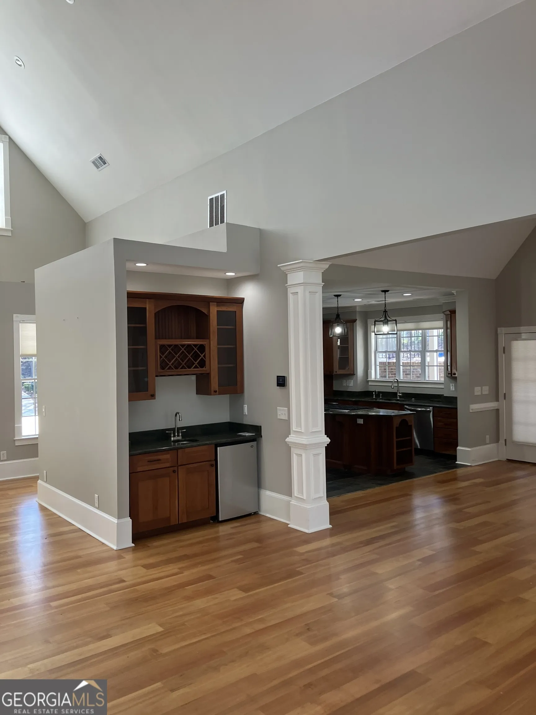5039 Liberty Rd — photo 10 of 73