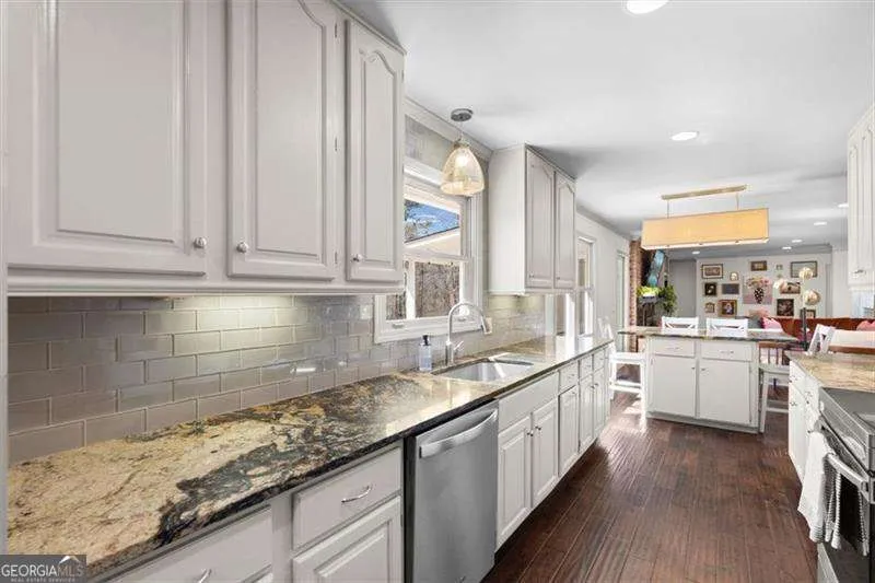 640 Overlook Trl — photo 10 of 57