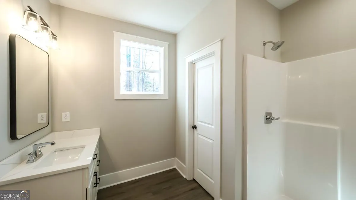 479 West Ave — photo 15 of 43