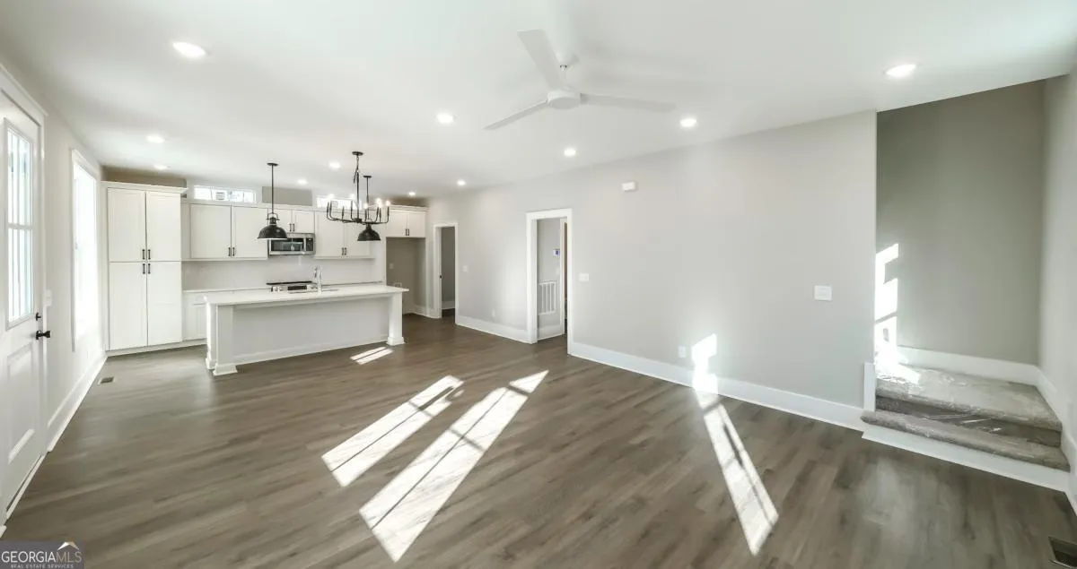 479 West Ave — photo 39 of 43