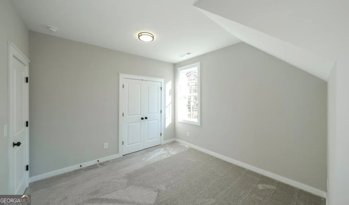 479 West Ave — photo 28 of 43