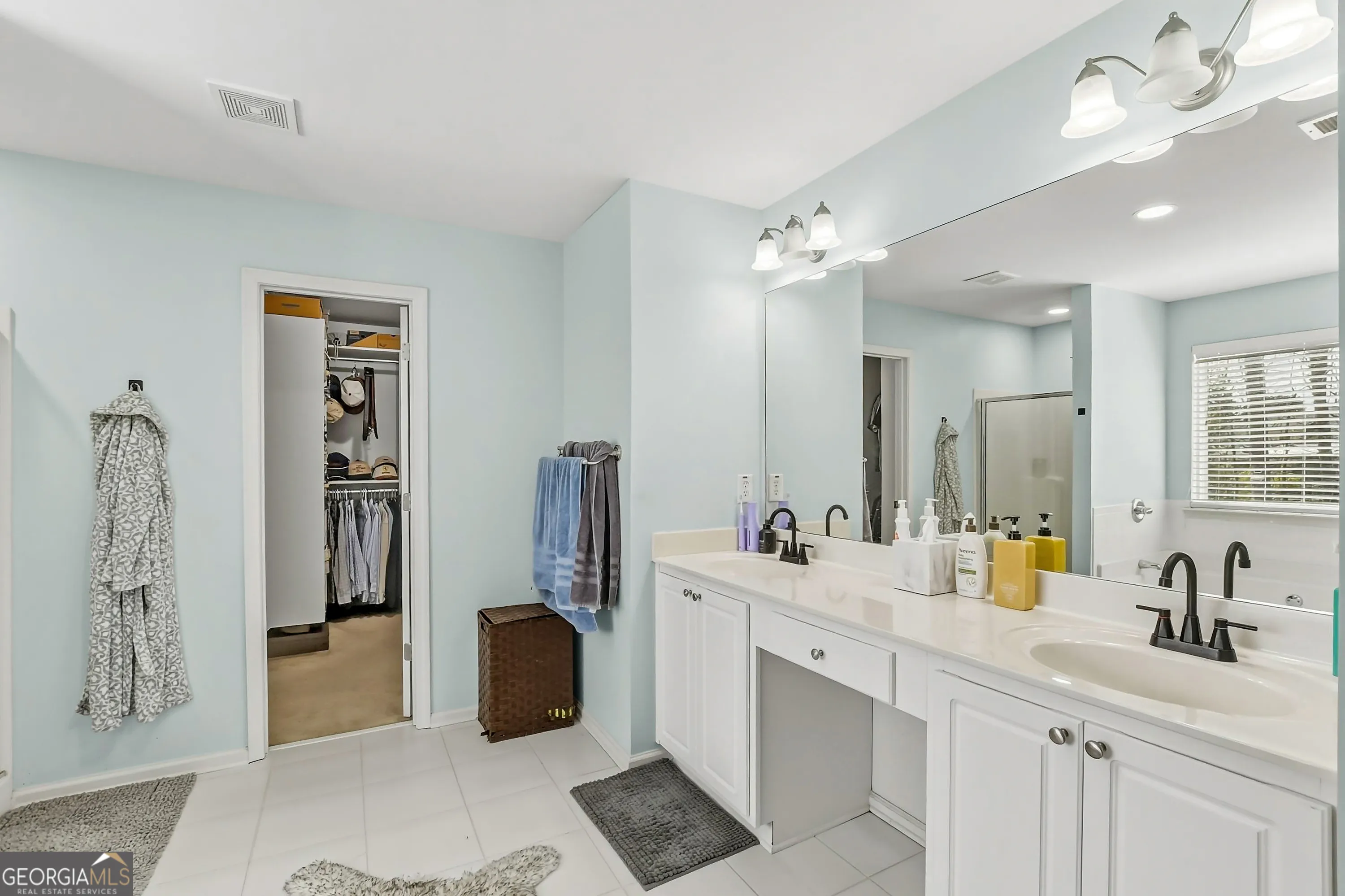 7080 Roselake Cir — photo 12 of 28