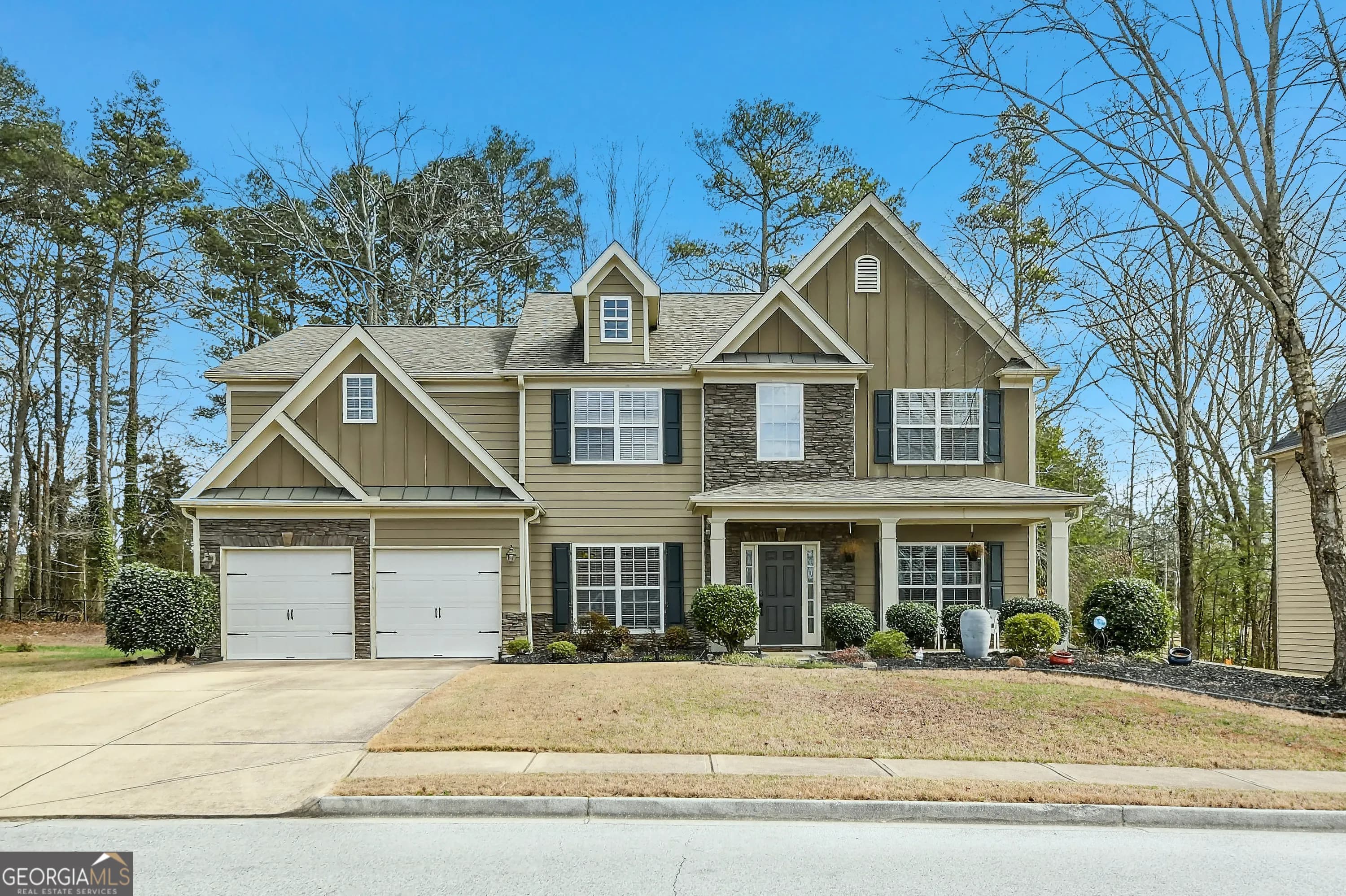 7080 Roselake Cir, Douglasville