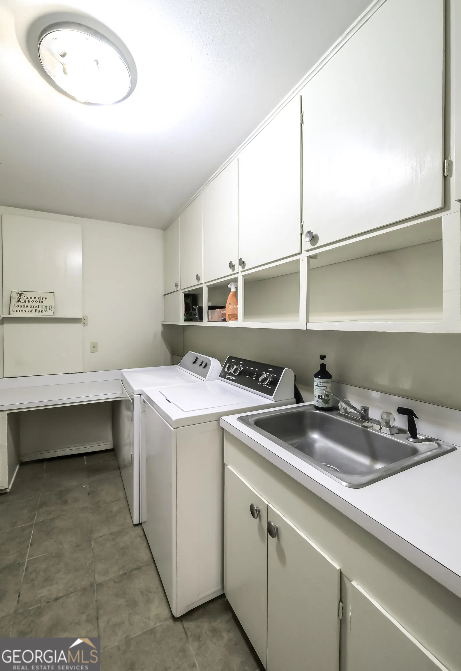 811 Laurel St — photo 3 of 41