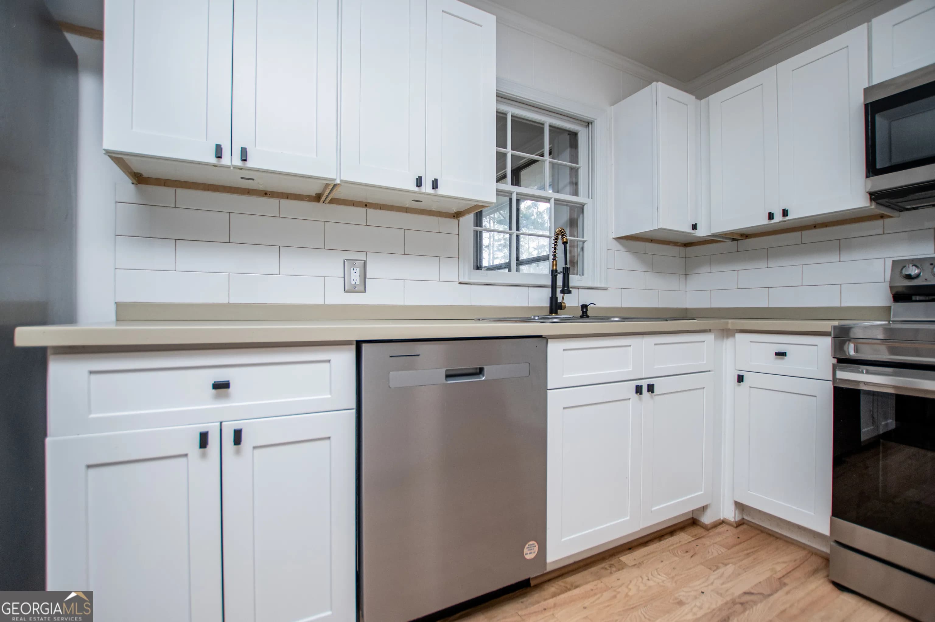 320 Almon Rd — photo 8 of 72