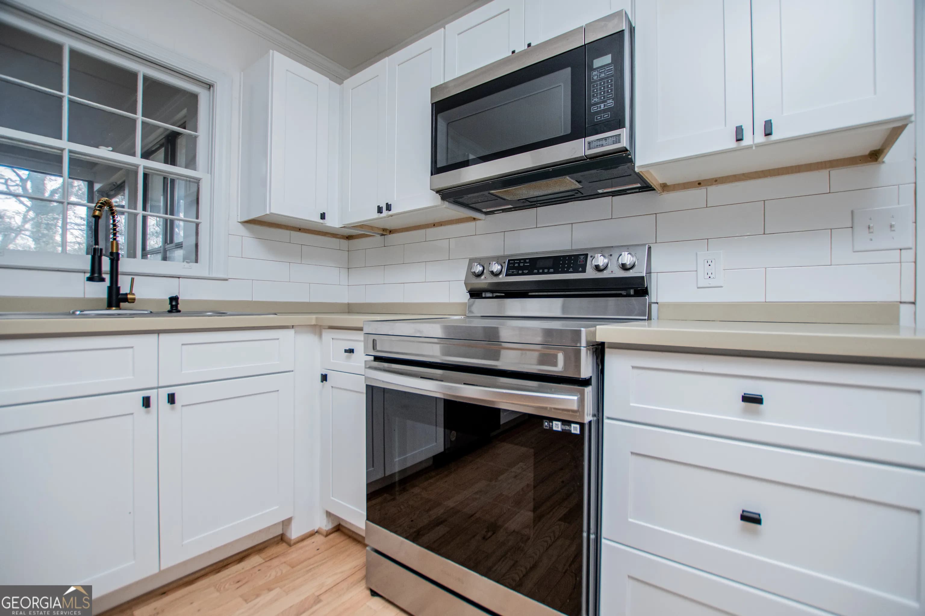 320 Almon Rd — photo 9 of 72