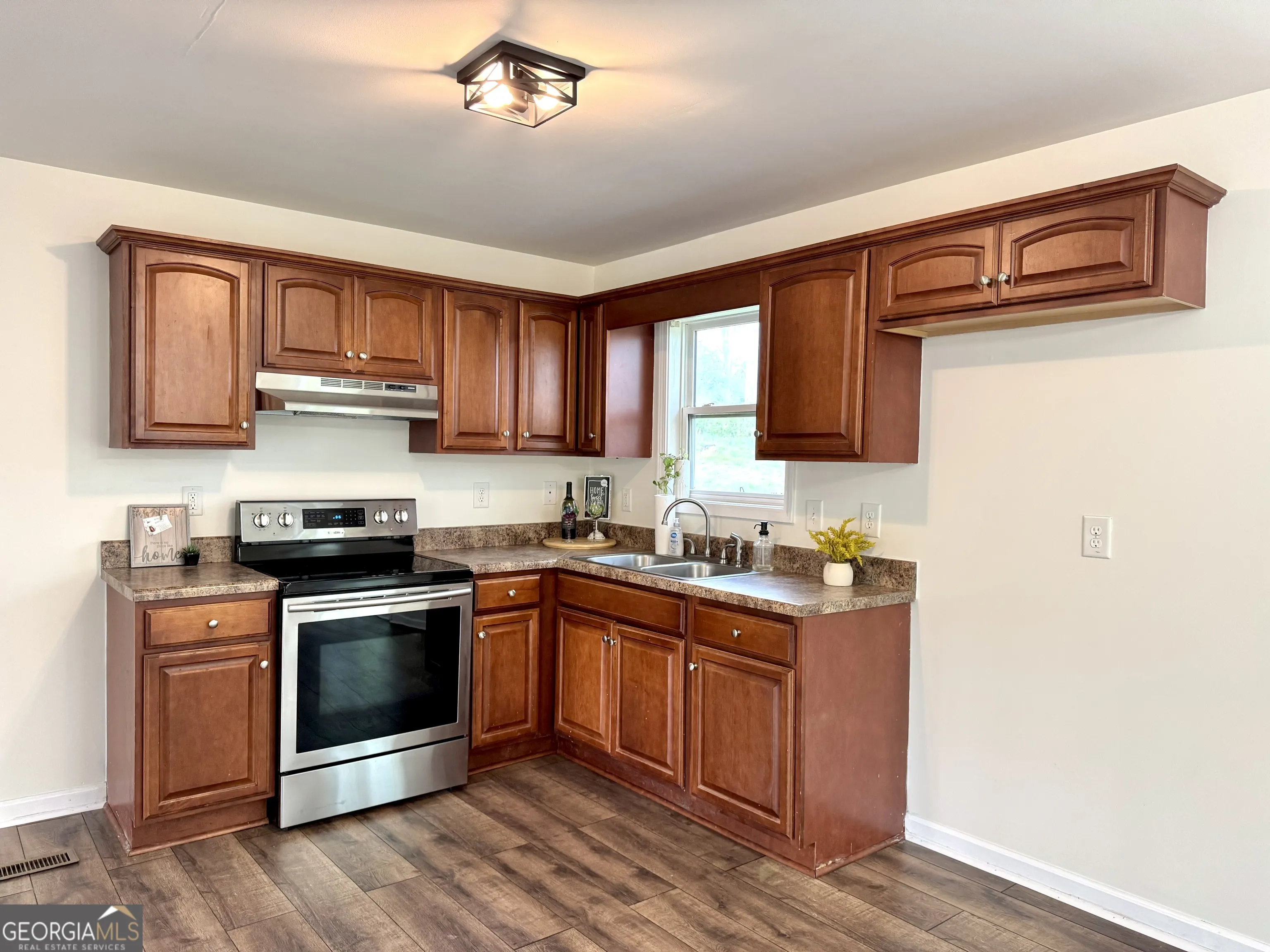 636 Hardy Way — photo 19 of 21