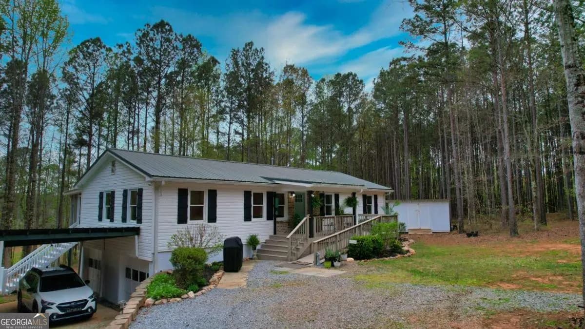 2558 Gulledge Rd — photo 2 of 43