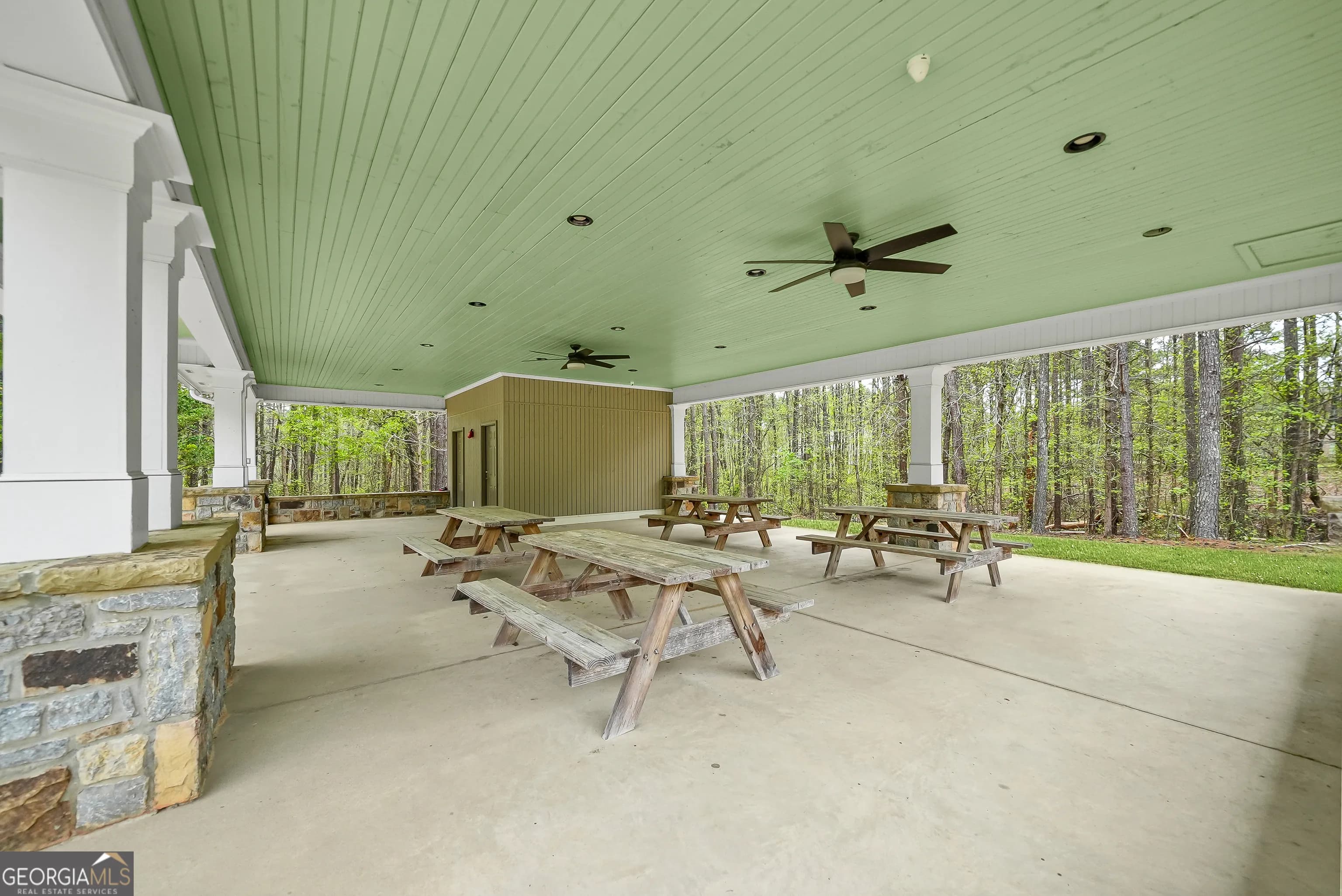 184 Stonegate Trl — photo 37 of 43