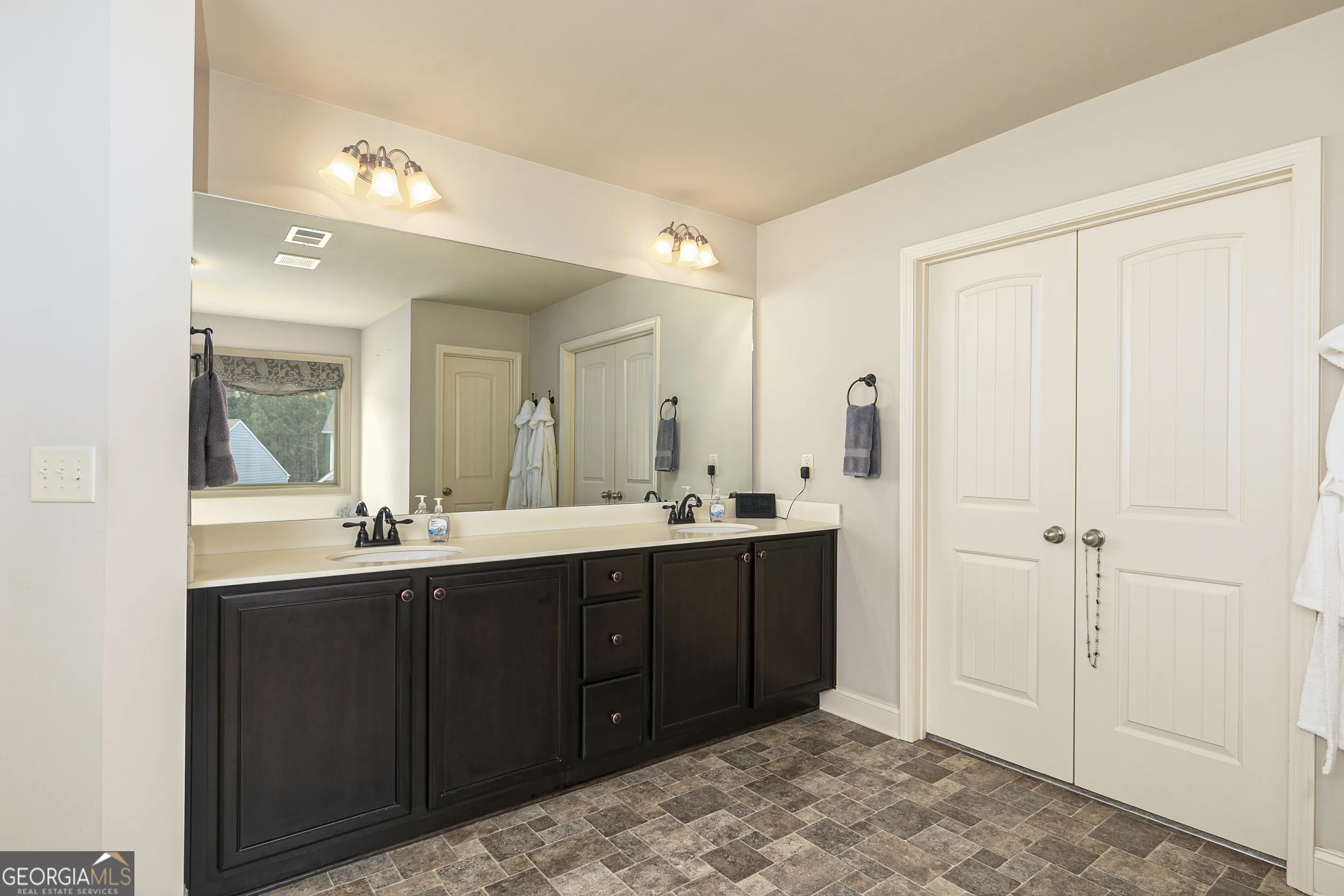 152 Greatwood Ln — photo 25 of 49