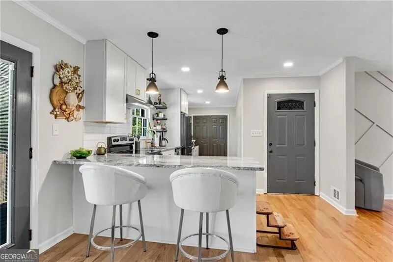 3941 Forest Dr — photo 3 of 28